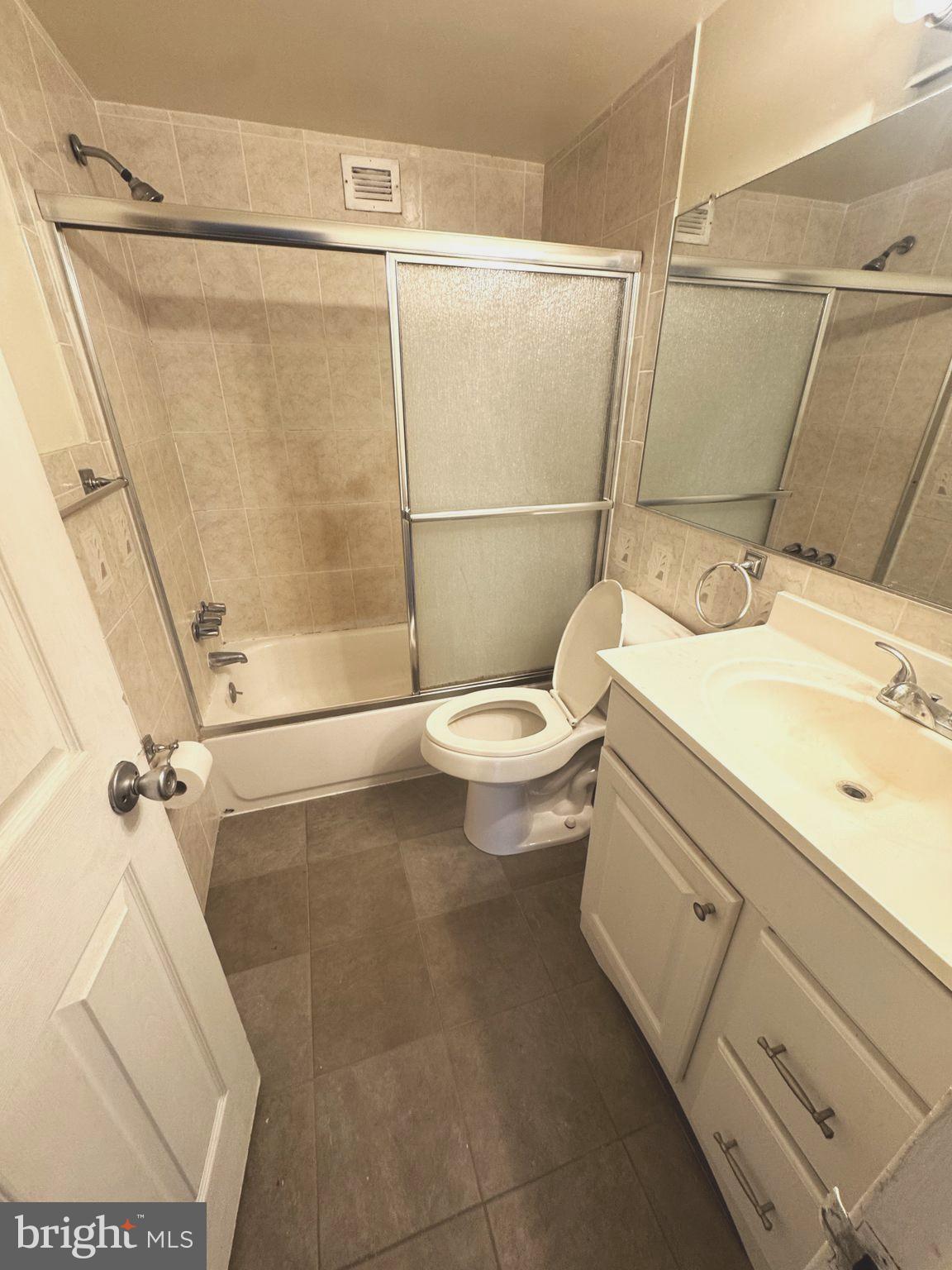 ROXBOROUGH - Residential