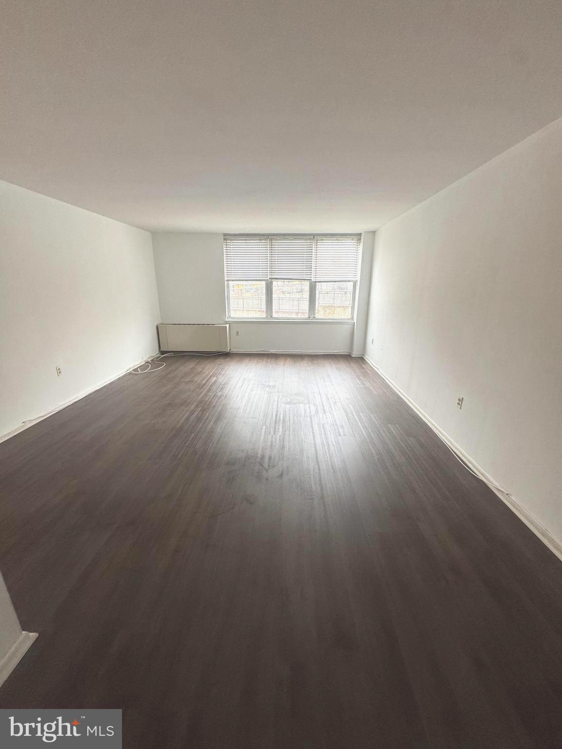 ROXBOROUGH - Residential