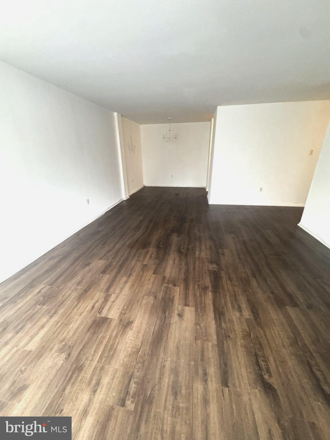 ROXBOROUGH - Residential