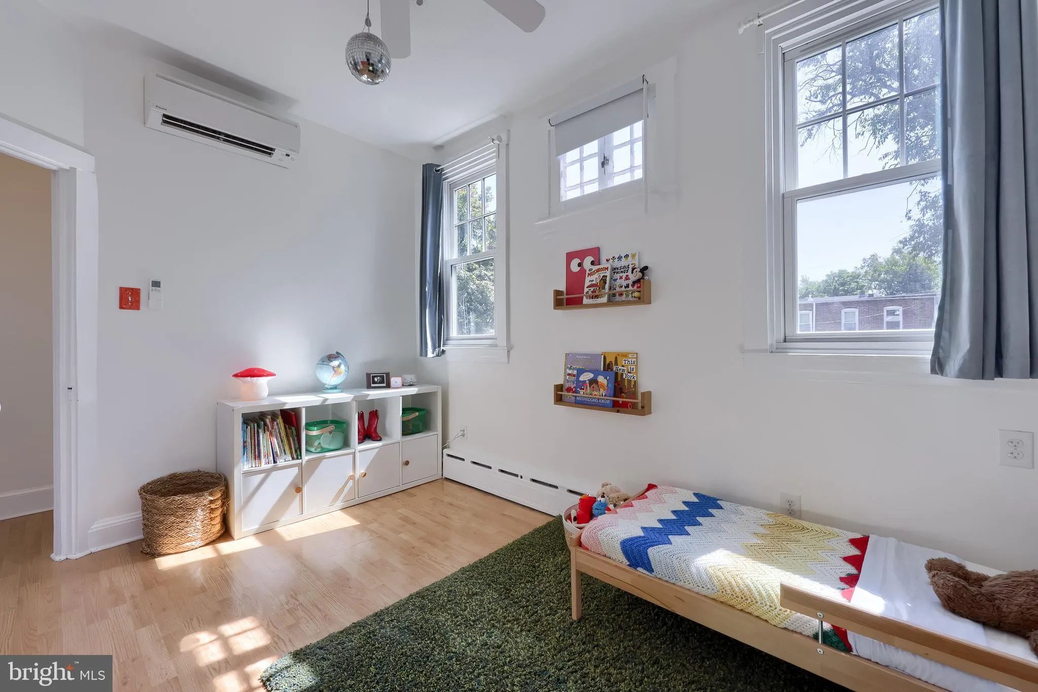 Lancaster, Pennsylvania 17603, United States, 3 Bedrooms Bedrooms, ,2 BathroomsBathrooms,Residential,Active,215425