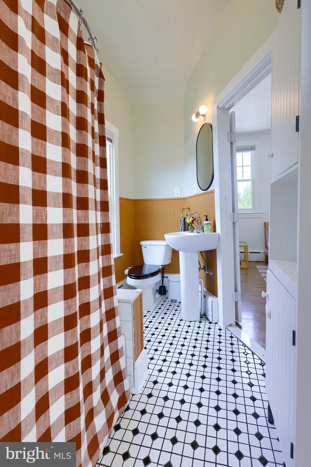 Lancaster, Pennsylvania 17603, United States, 3 Bedrooms Bedrooms, ,2 BathroomsBathrooms,Residential,Active,215425