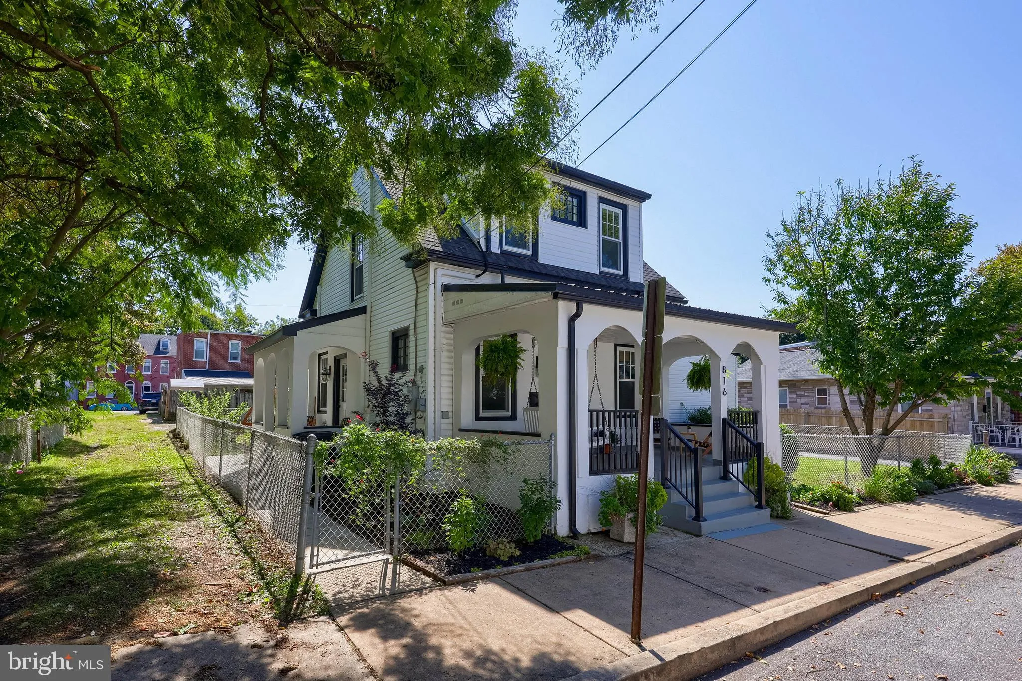 Lancaster, Pennsylvania 17603, United States, 3 Bedrooms Bedrooms, ,2 BathroomsBathrooms,Residential,Active,215425