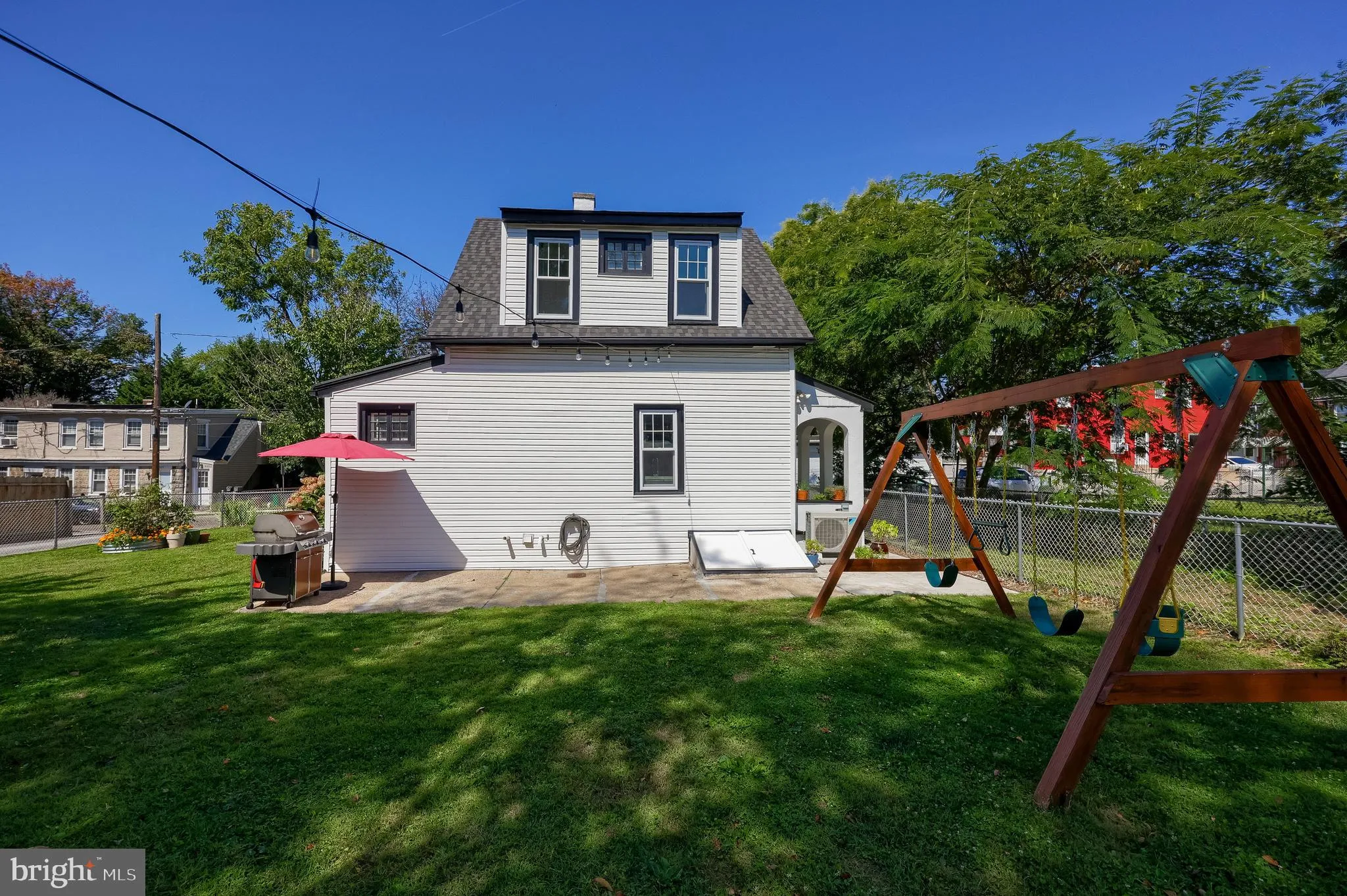 Lancaster, Pennsylvania 17603, United States, 3 Bedrooms Bedrooms, ,2 BathroomsBathrooms,Residential,Active,215425