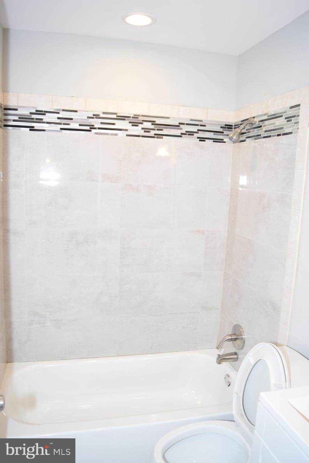 OAKLAWN - Residential