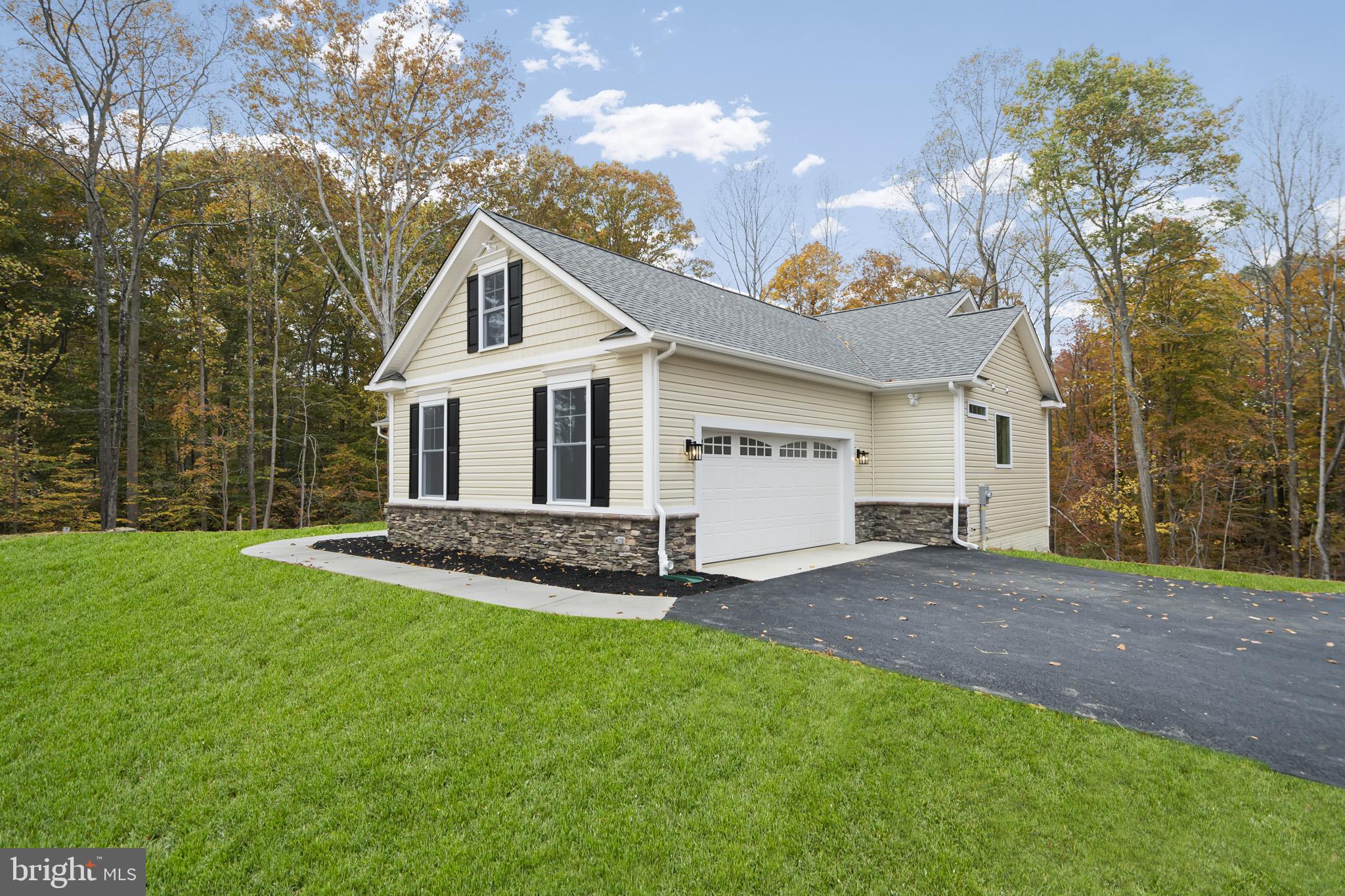 CANTERLEIGH - Residential