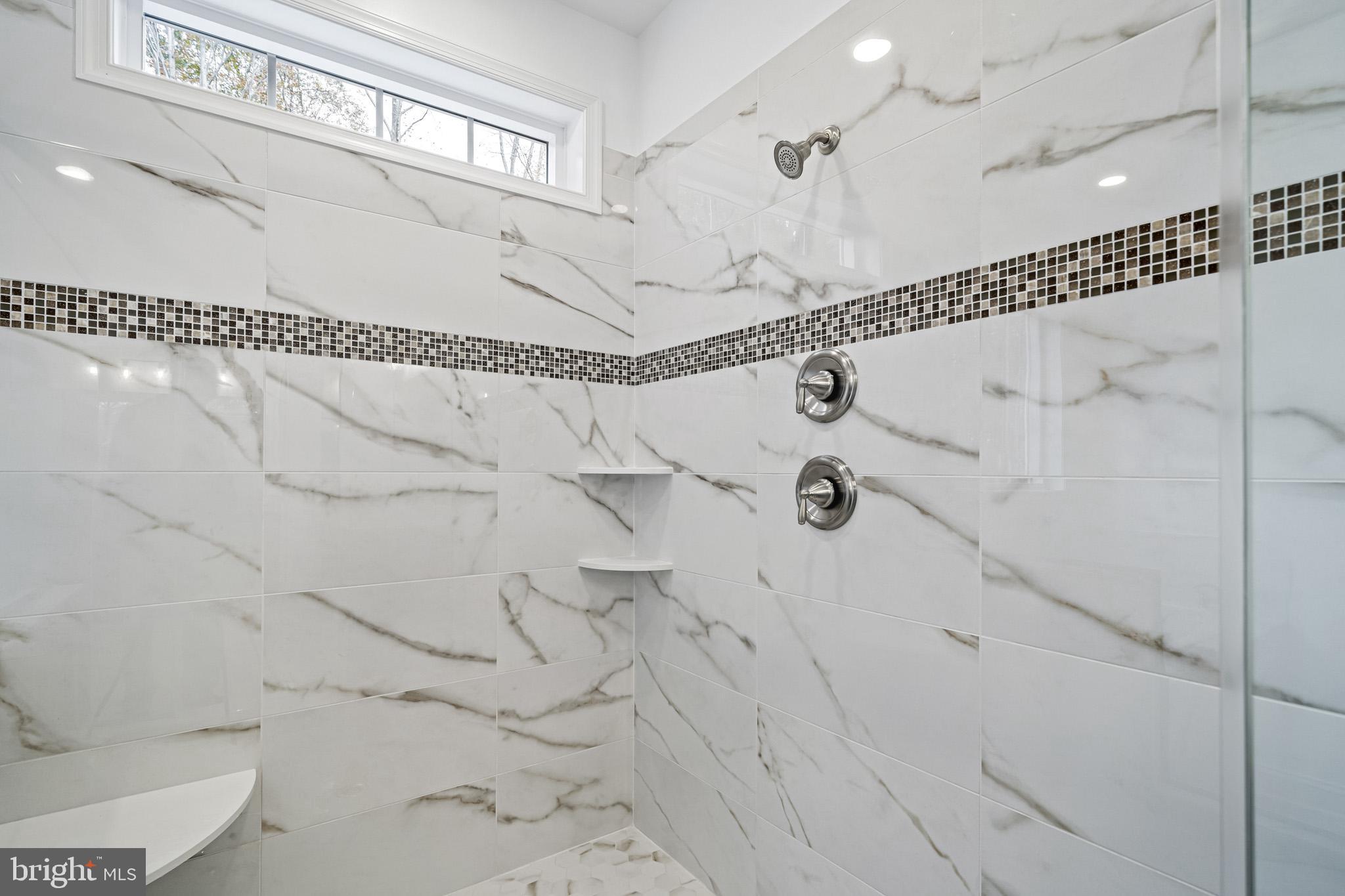 CANTERLEIGH - Residential