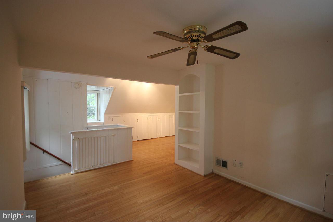 ALCOVA HEIGHTS - Residential Lease