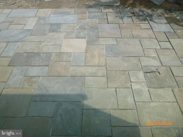 ALCOVA HEIGHTS - Residential Lease