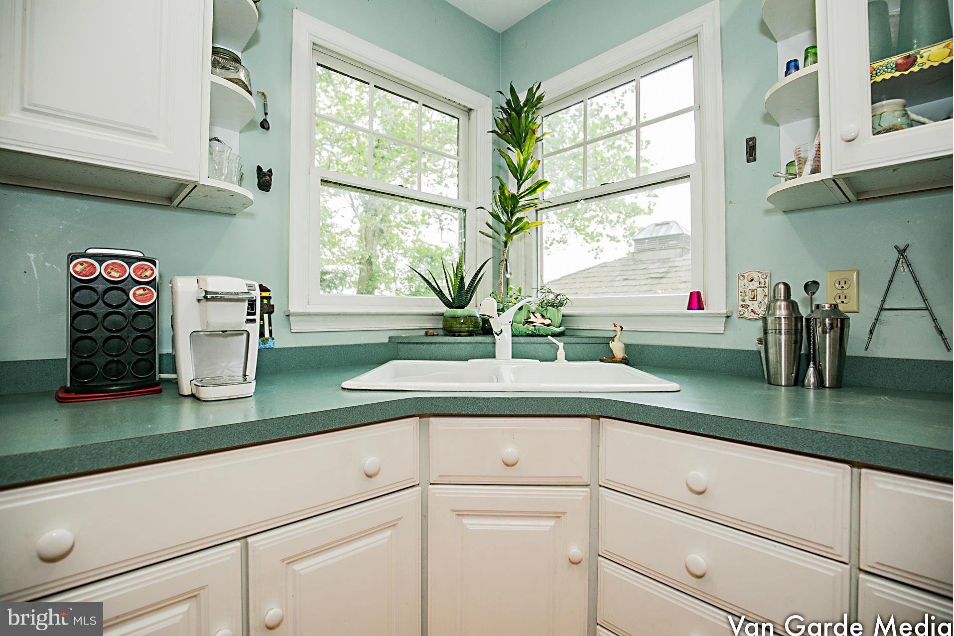 LOCUST POINT - Residential