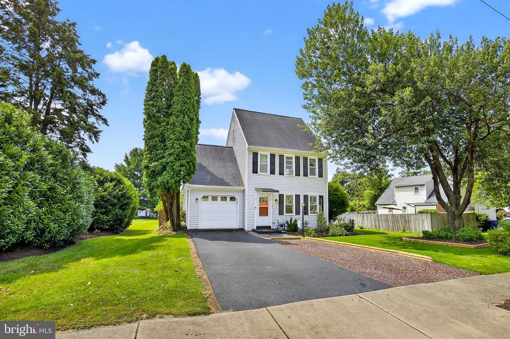 Photo of 1558 Millport Road, LANCASTER, PA 17602 (MLS # PALA2072660)