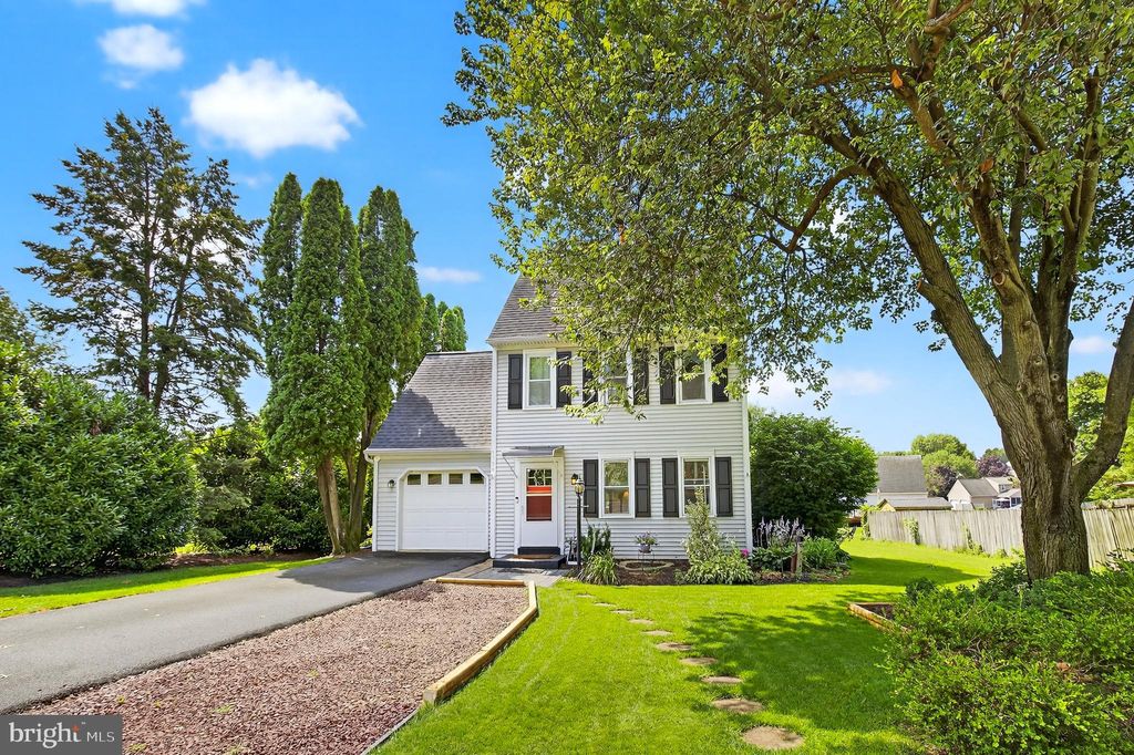 Photo of 1558 Millport Road, LANCASTER, PA 17602 (MLS # PALA2072660)