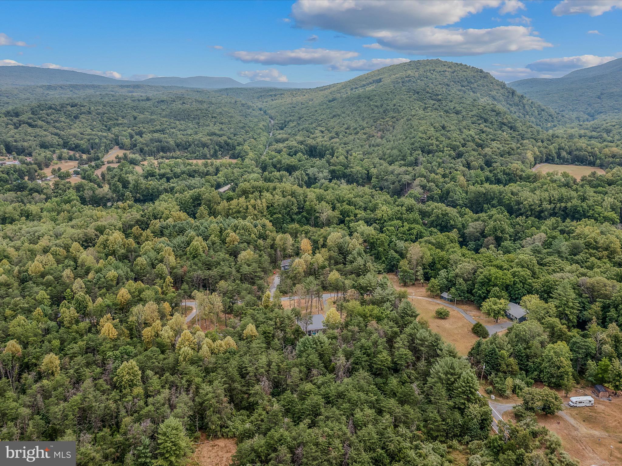CEDAR POINT EAST - Residential