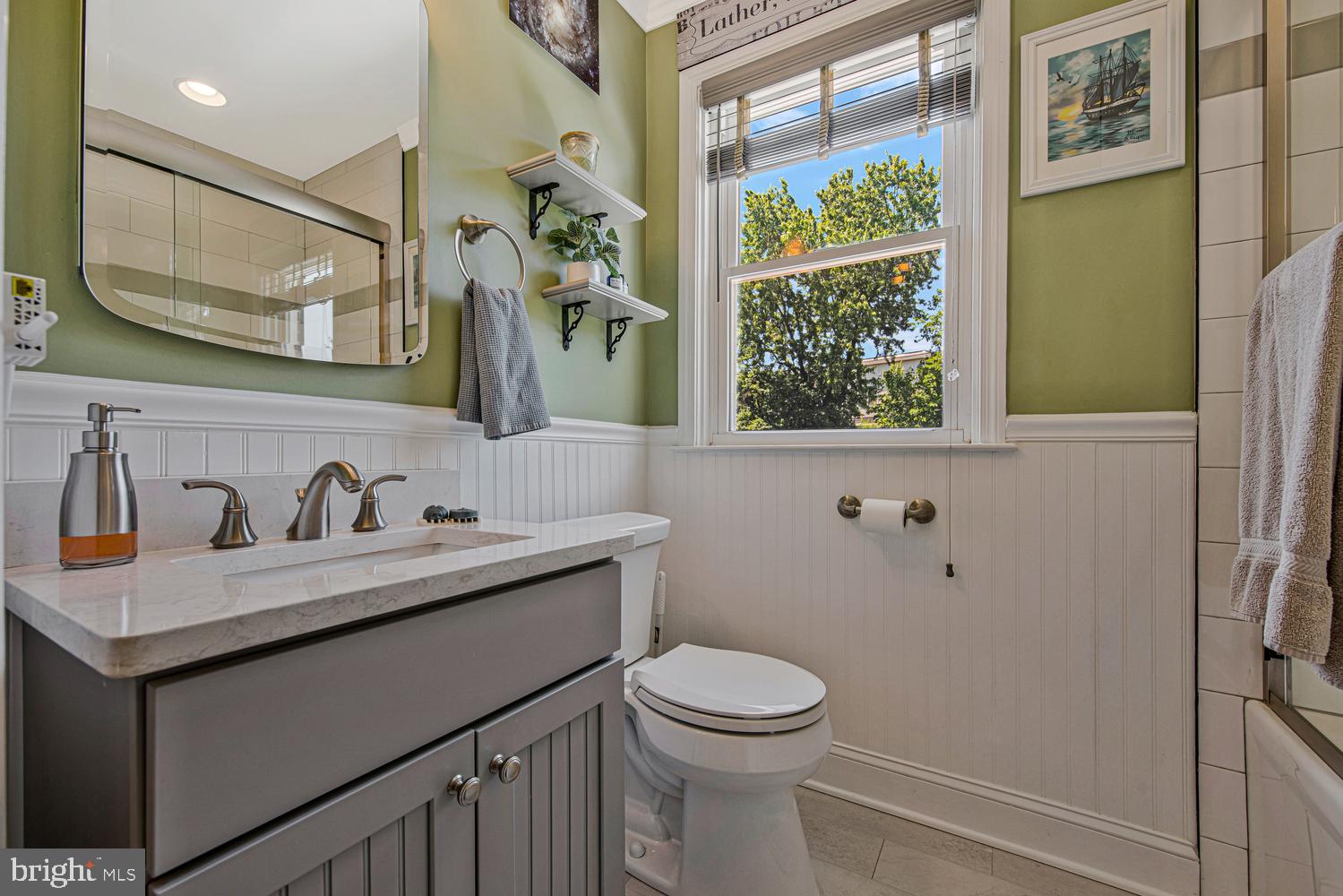 DULANEY MANOR - Residential