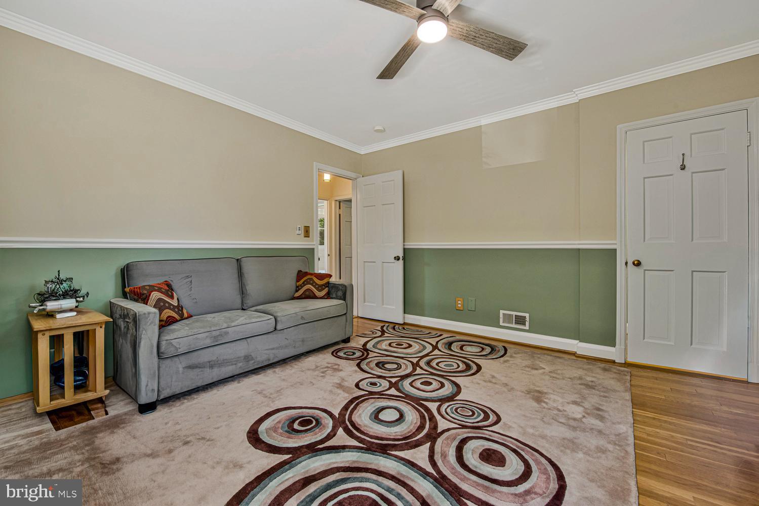 DULANEY MANOR - Residential