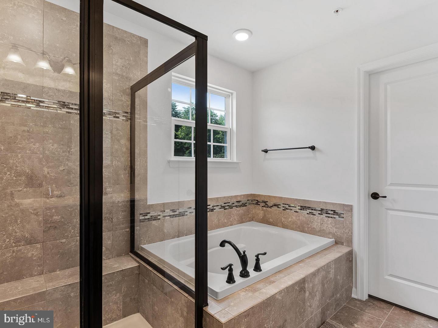 BRENTWOOD - Residential