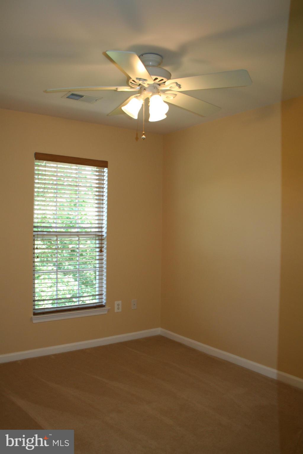 HOYLES MILL VILLAGE - Residential Lease