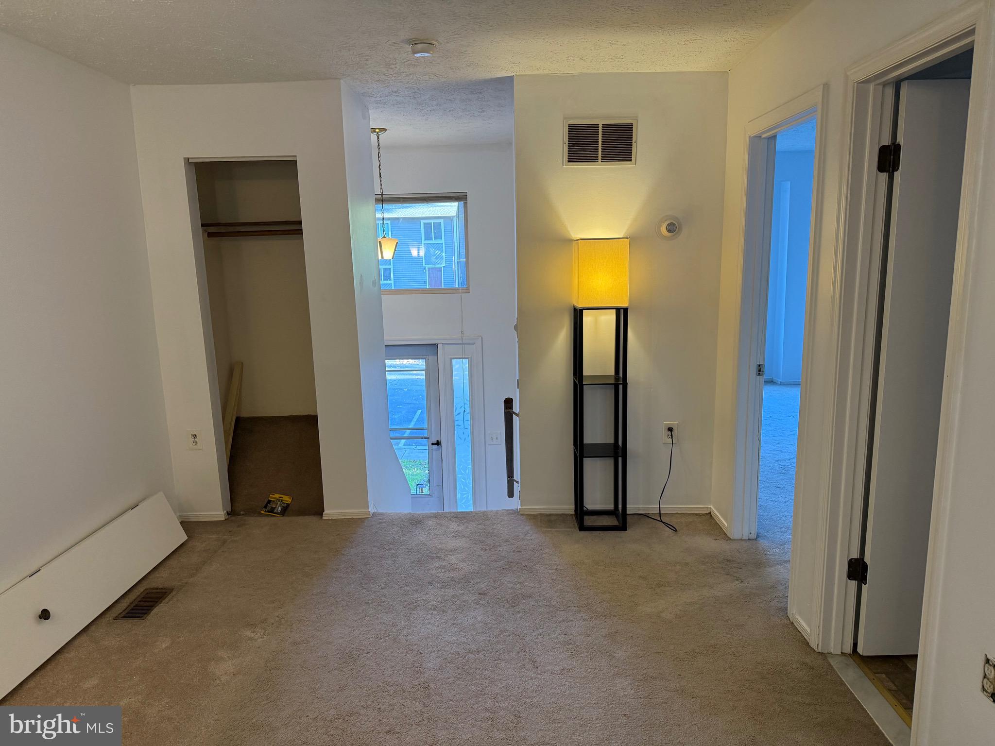 ULMSTEAD GARDENS - Residential Lease