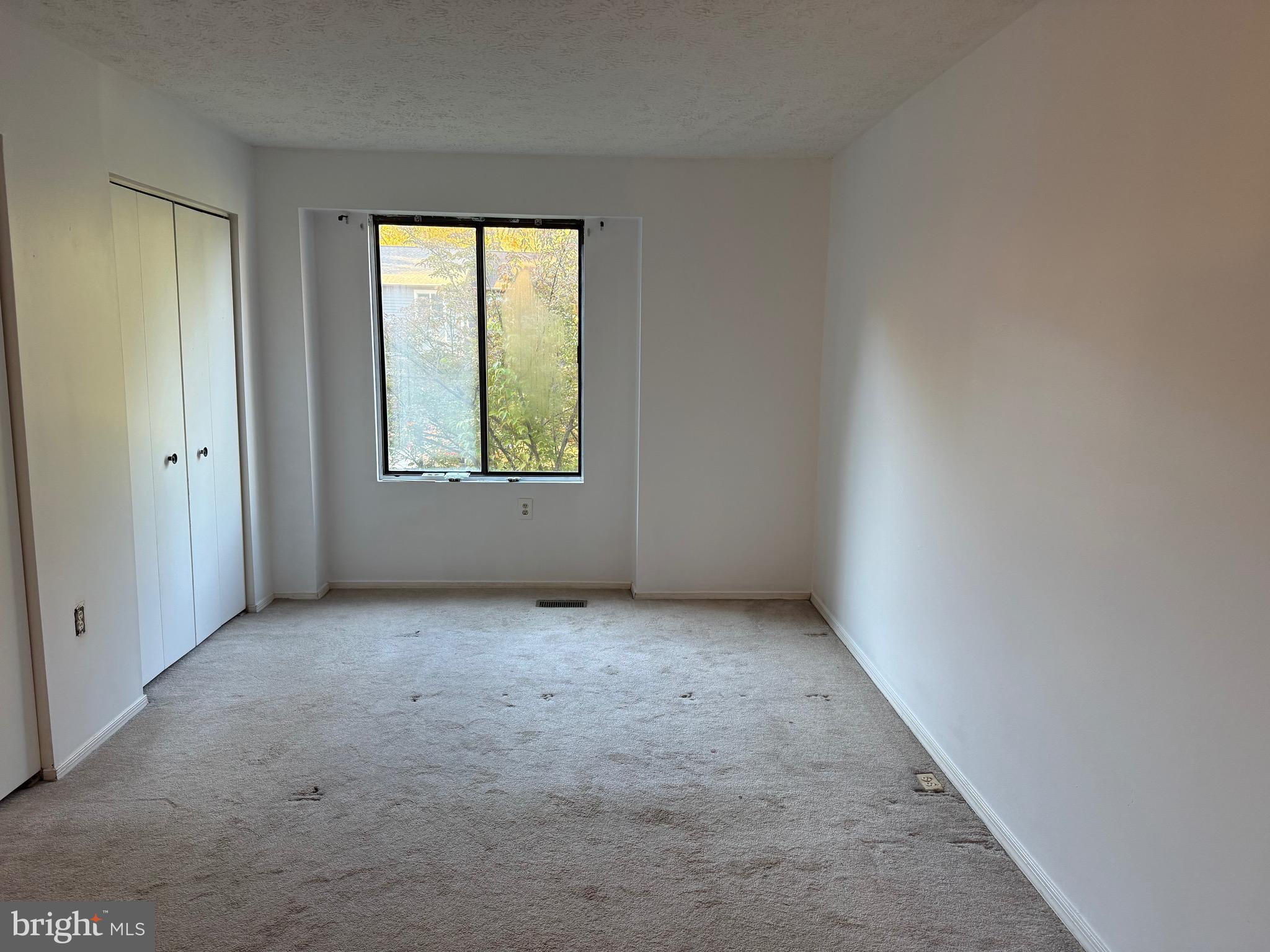 ULMSTEAD GARDENS - Residential Lease