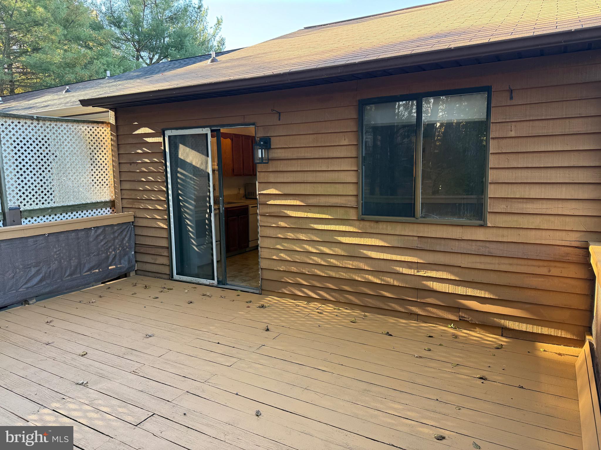 ULMSTEAD GARDENS - Residential Lease