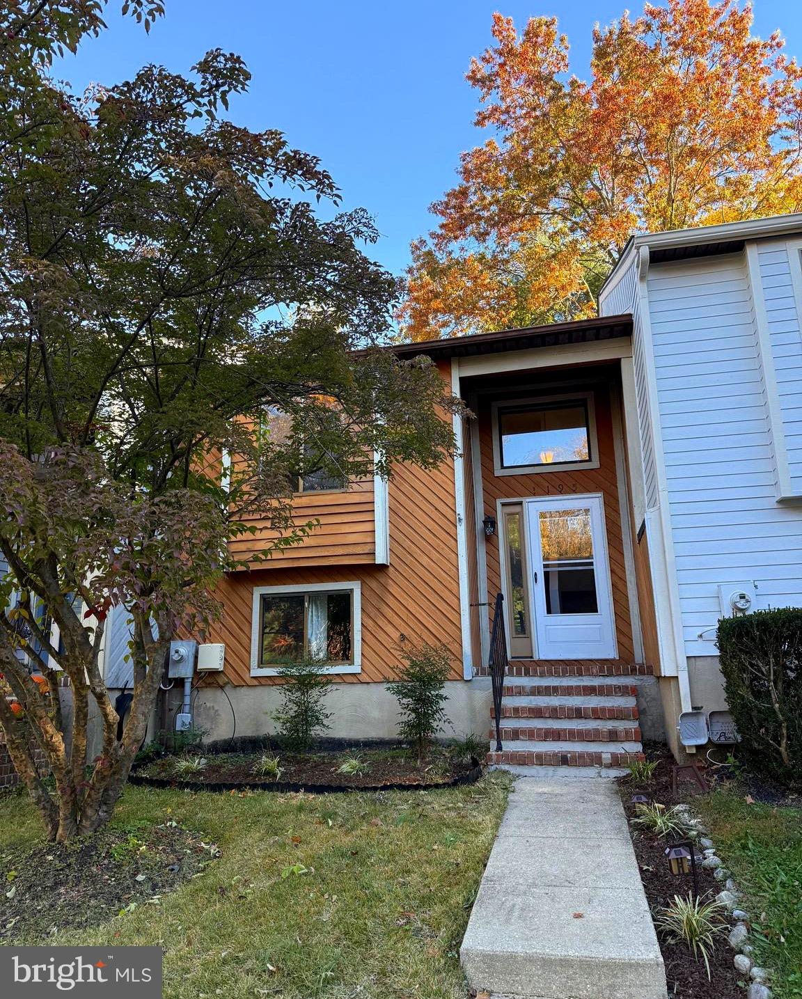 ULMSTEAD GARDENS - Residential Lease