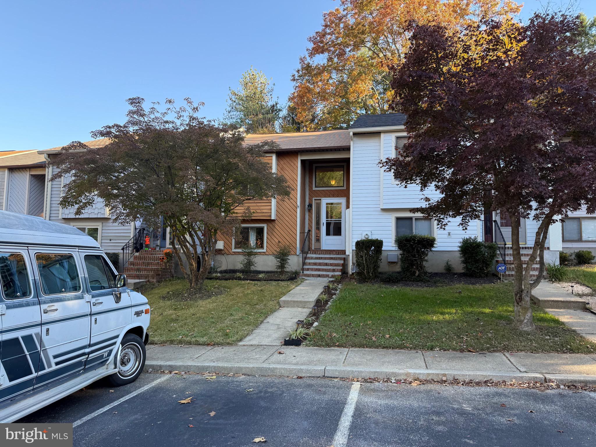 ULMSTEAD GARDENS - Residential Lease