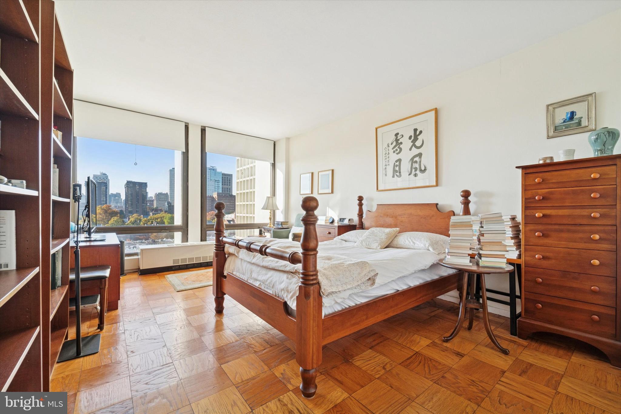 SOCIETY HILL - Residential