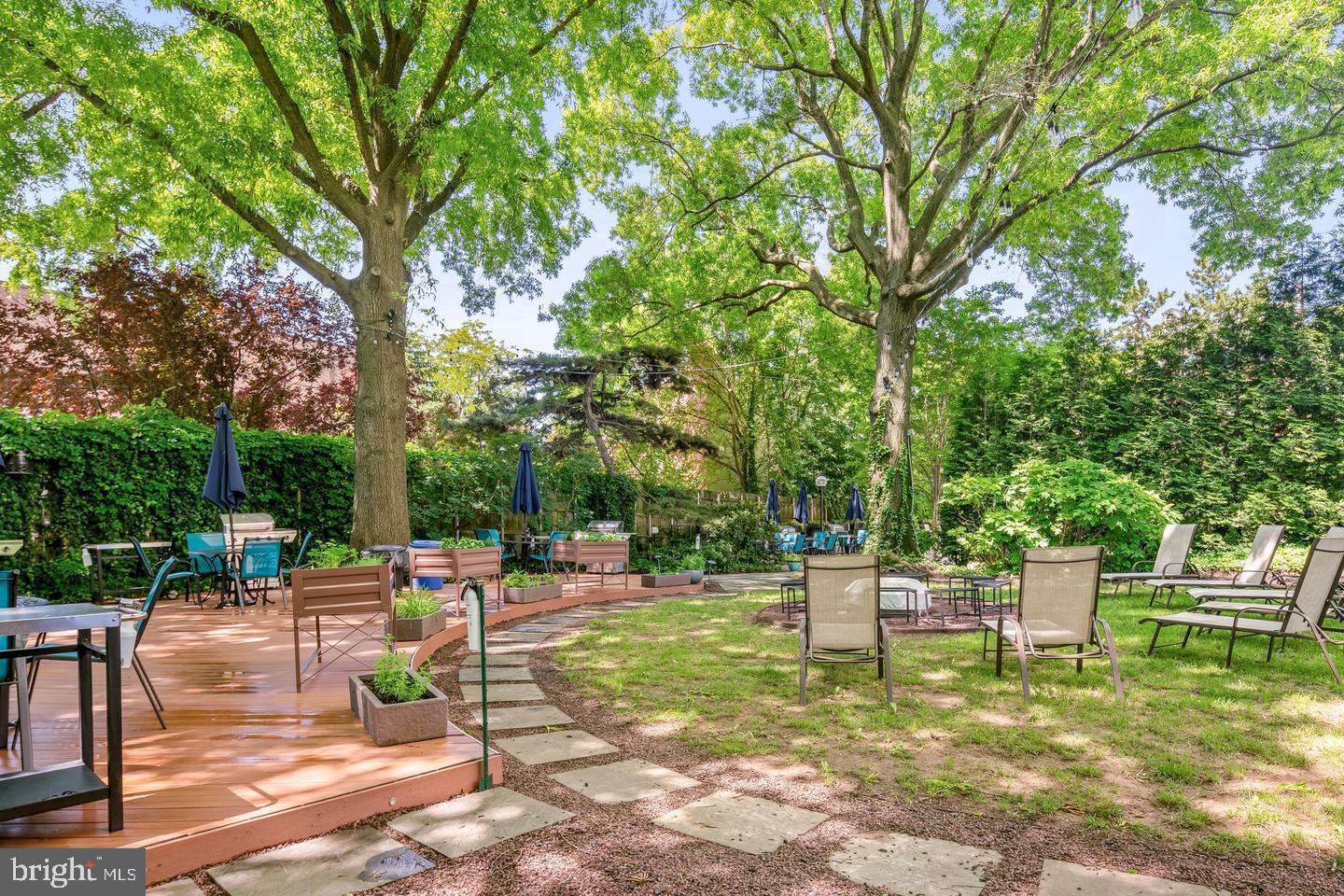 SOCIETY HILL - Residential