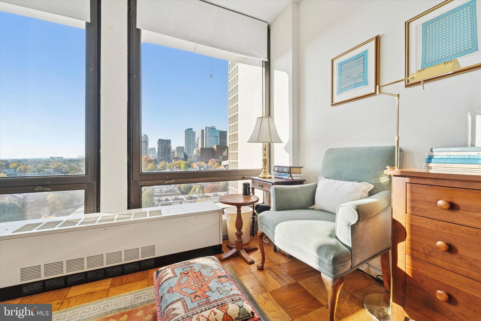 SOCIETY HILL - Residential