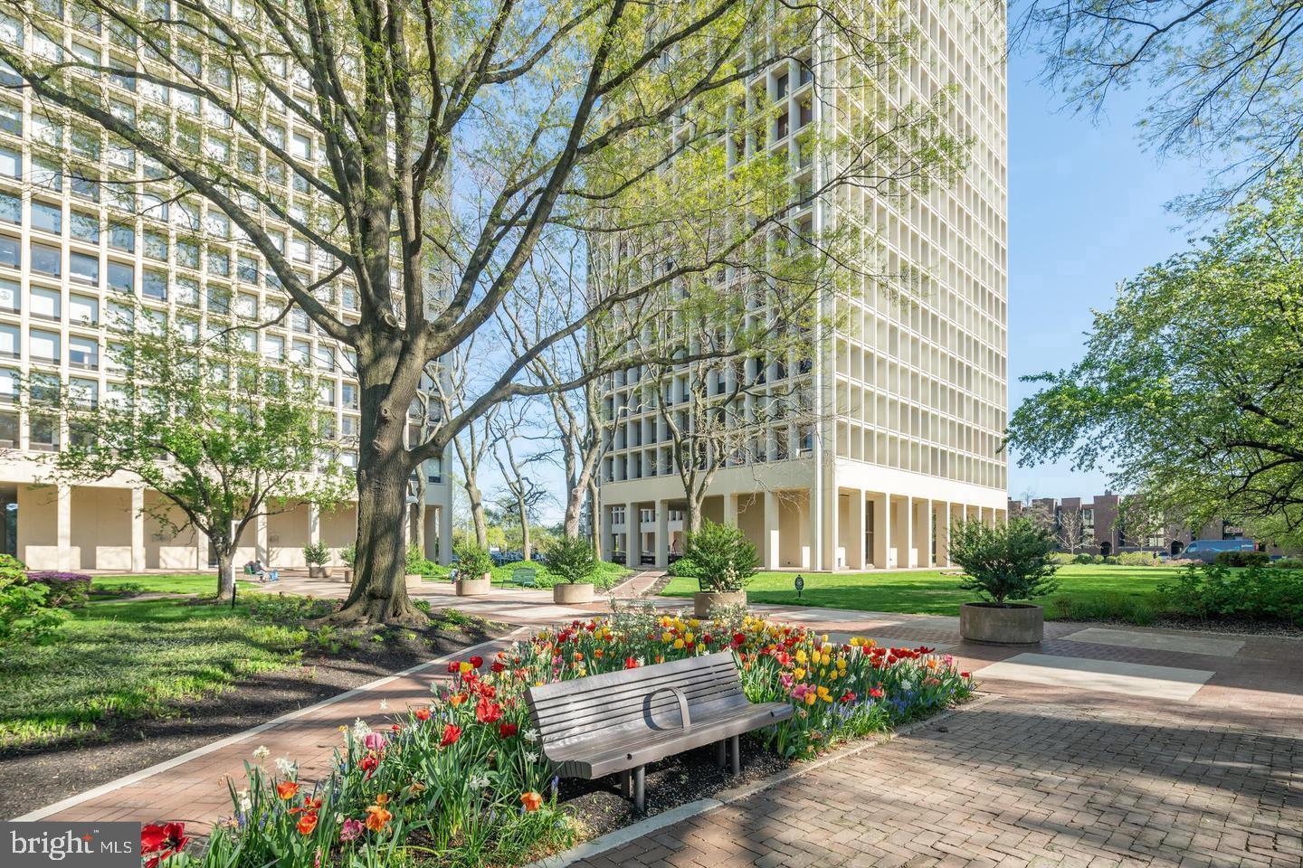 SOCIETY HILL - Residential