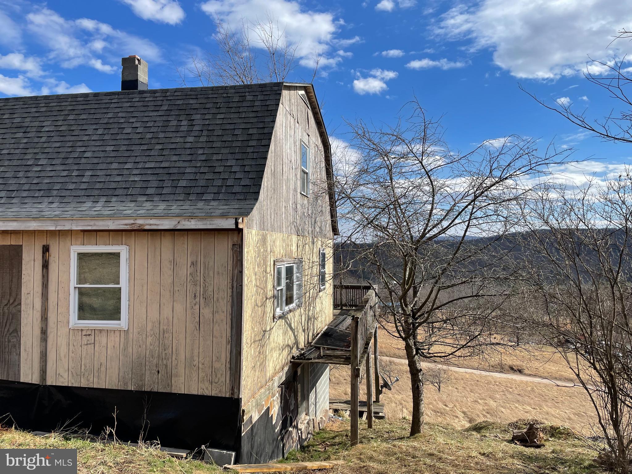 ROMNEY FRUIT RANCHES - Residential