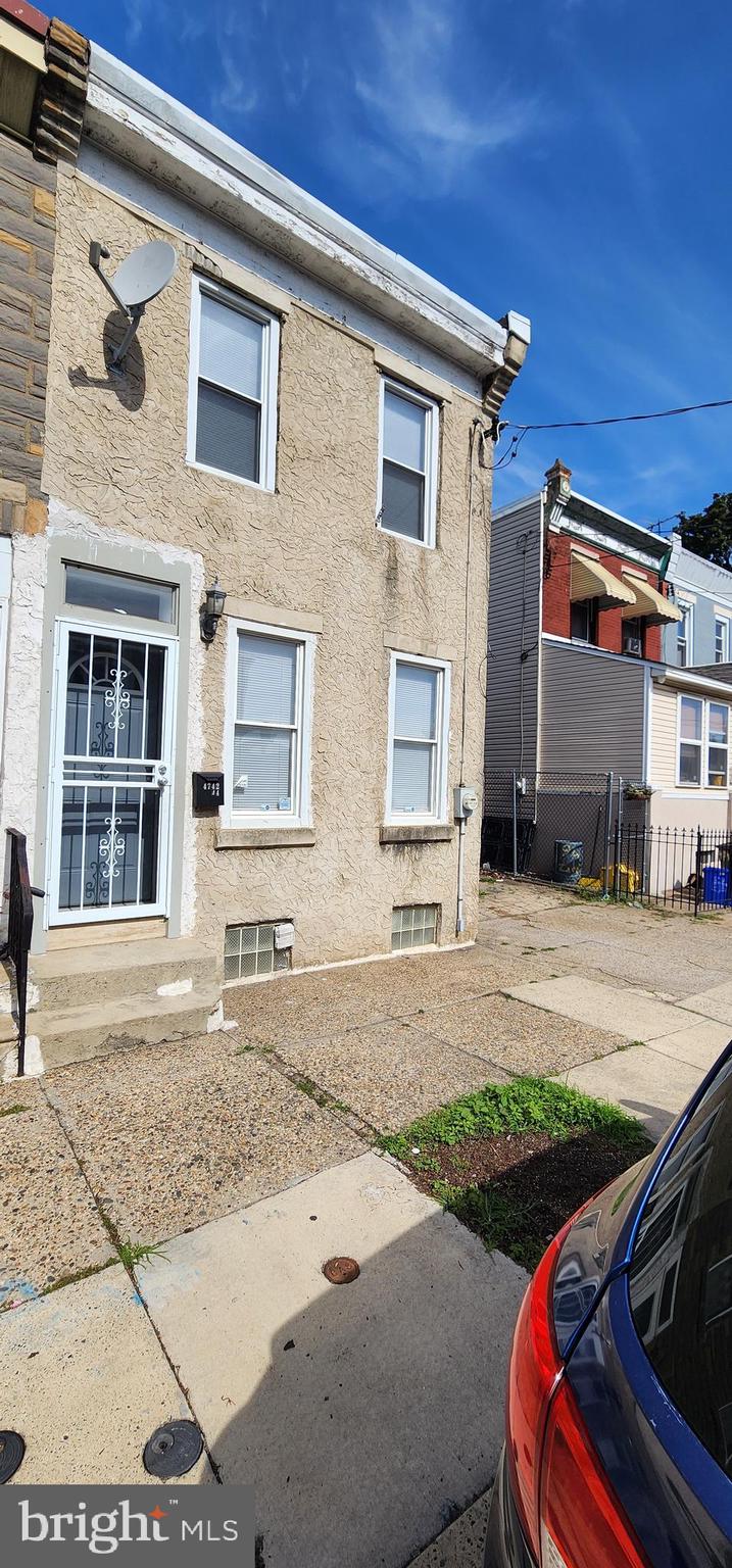 4742 - 4744 MELROSE STREET