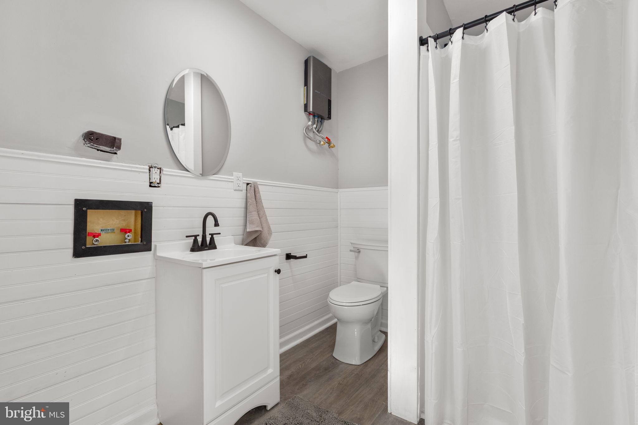 CAMPBELL CREEK VILLAGE - Residential