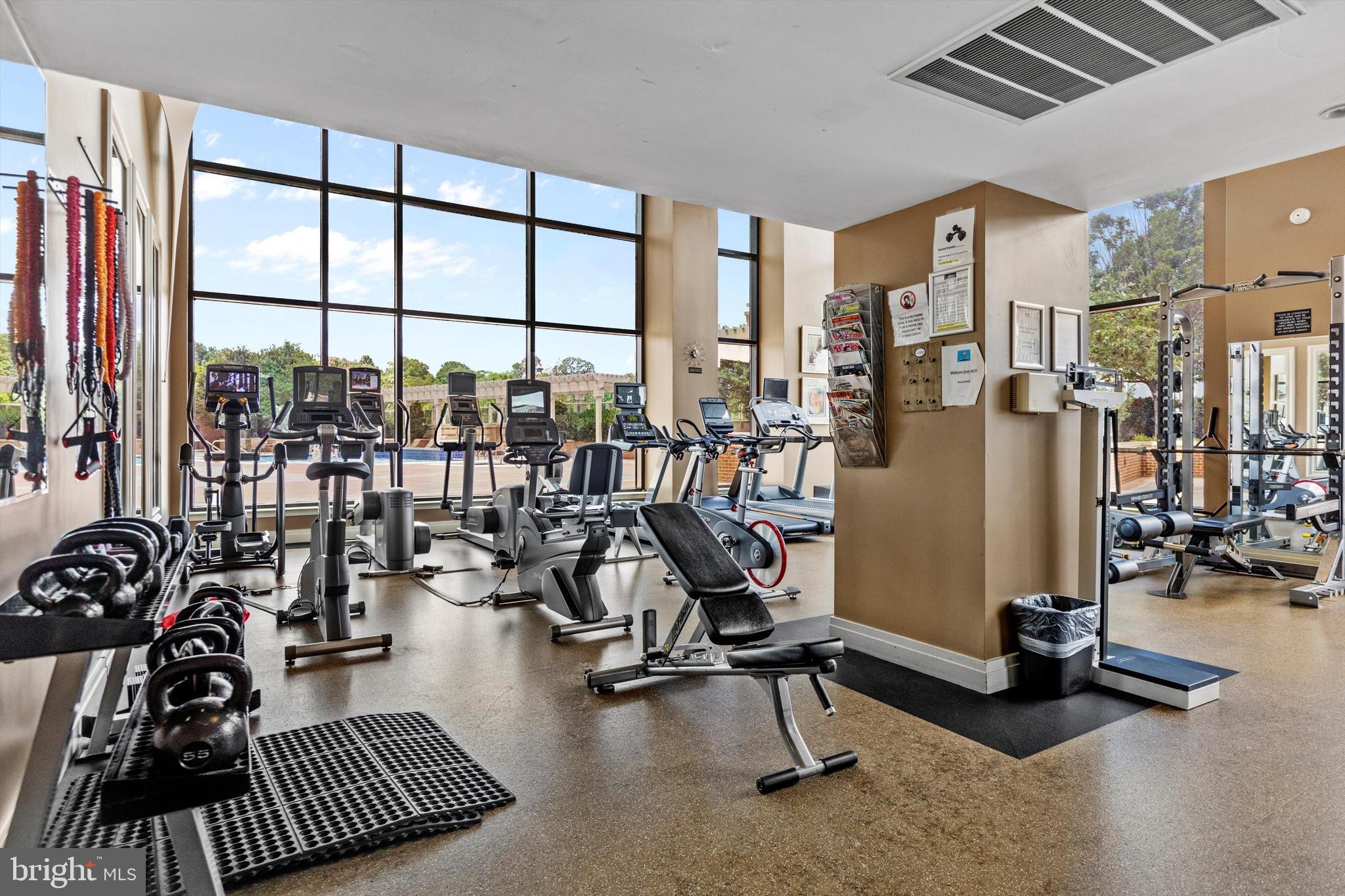 MIDTOWN ALEXANDRIA STATION CONDOMINIUM - Residential