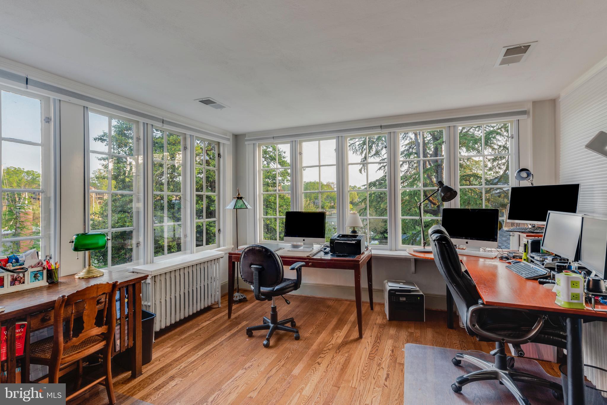 HISTORIC DISTRICT - Residential