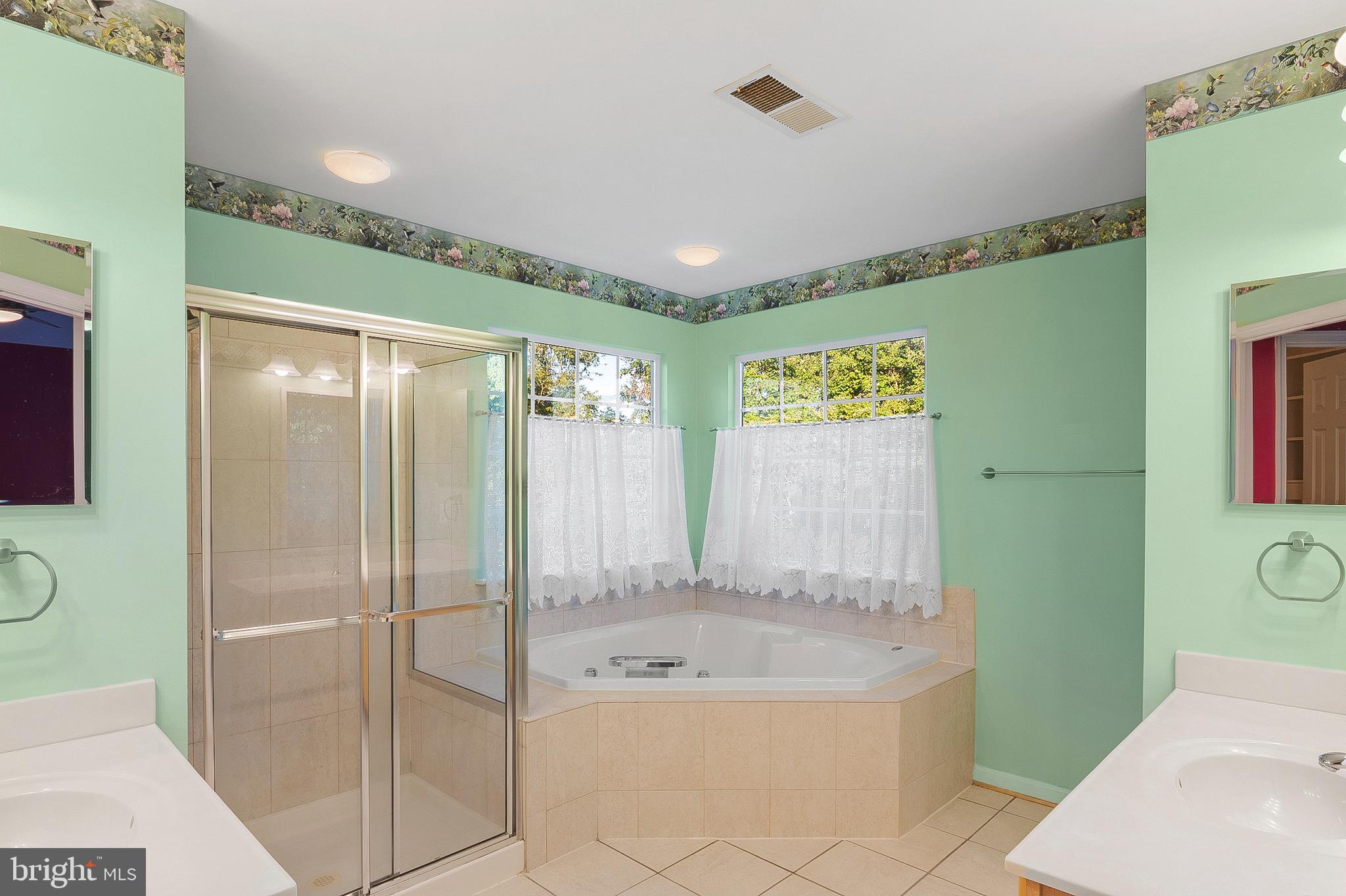 ASHBROOK - Residential