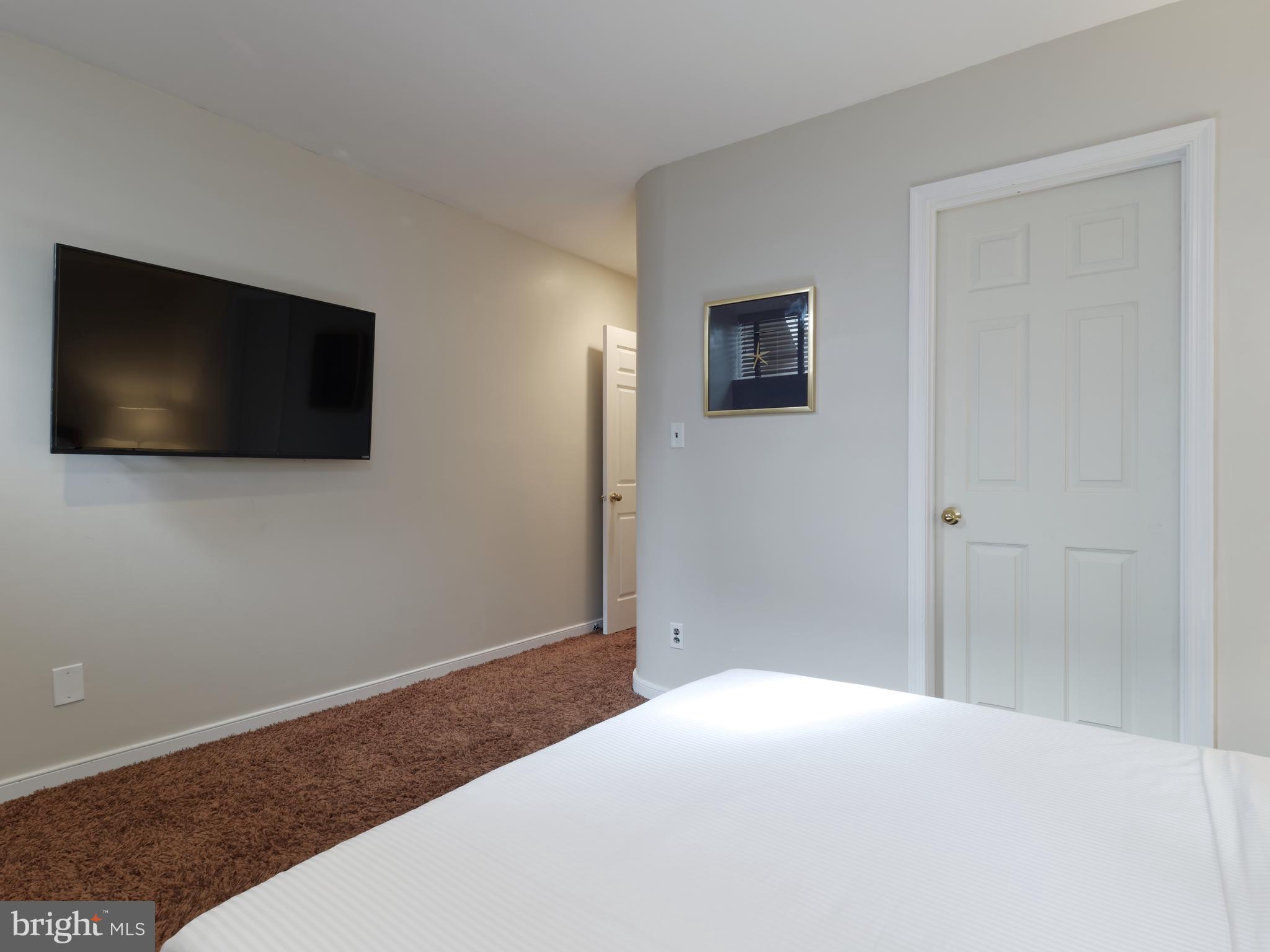 FEDERAL HILL HISTORIC DISTRICT - Residential Lease