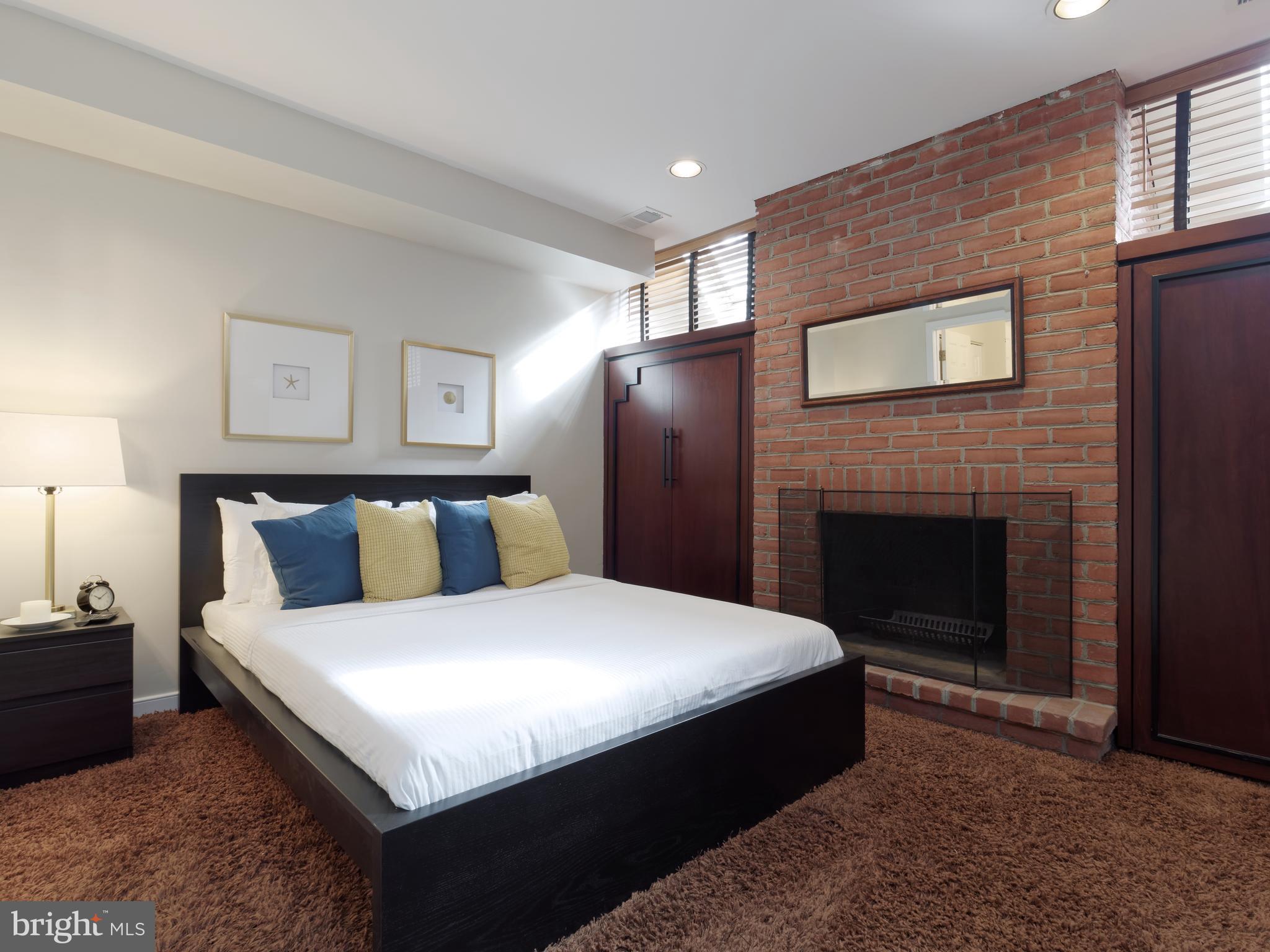 FEDERAL HILL HISTORIC DISTRICT - Residential Lease