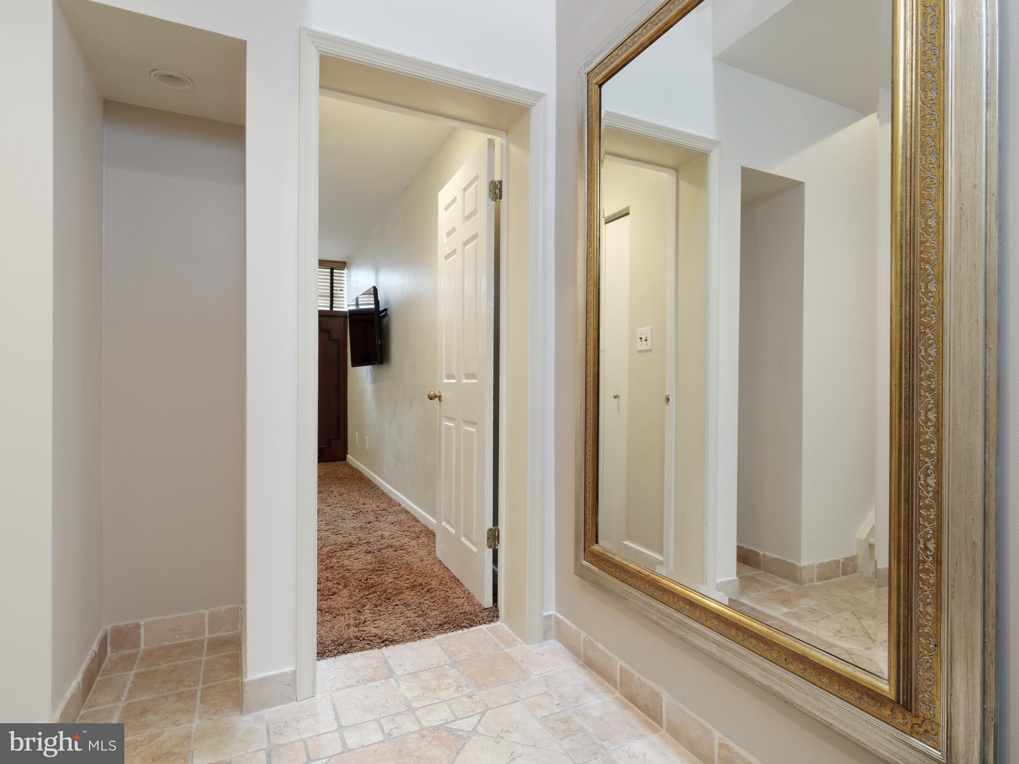 FEDERAL HILL HISTORIC DISTRICT - Residential Lease