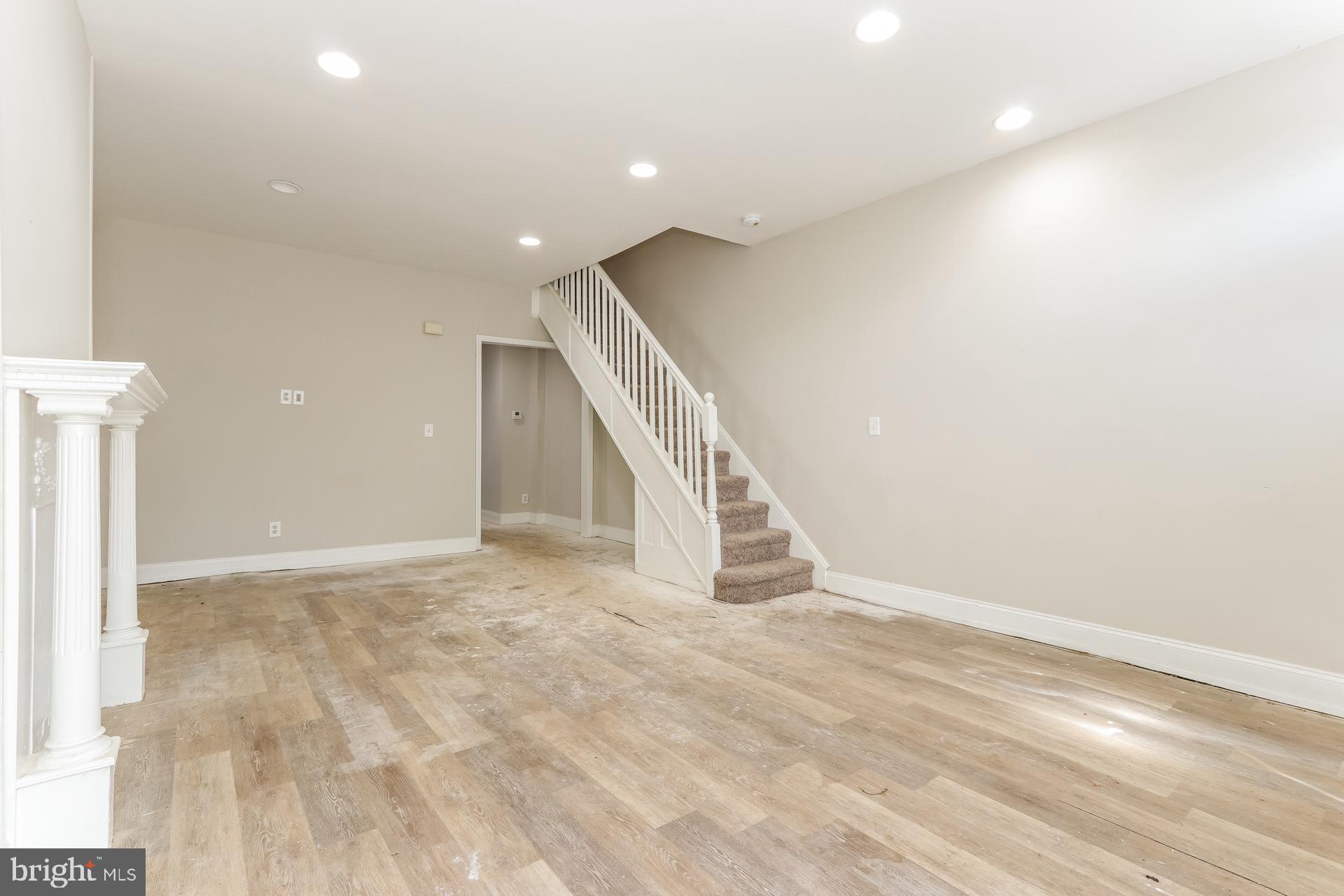 STRAWBERRY MANSION - Residential Lease