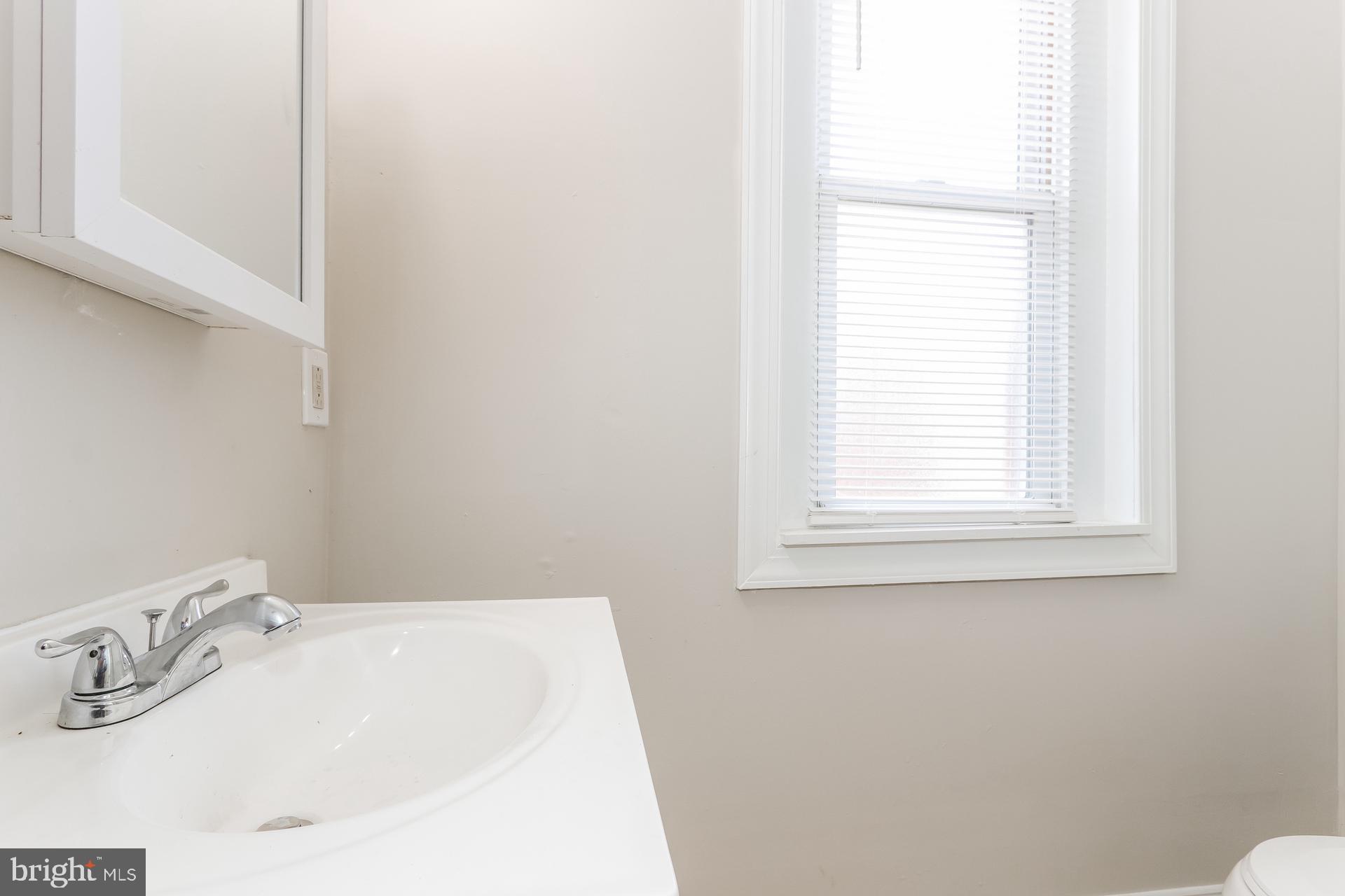 STRAWBERRY MANSION - Residential Lease