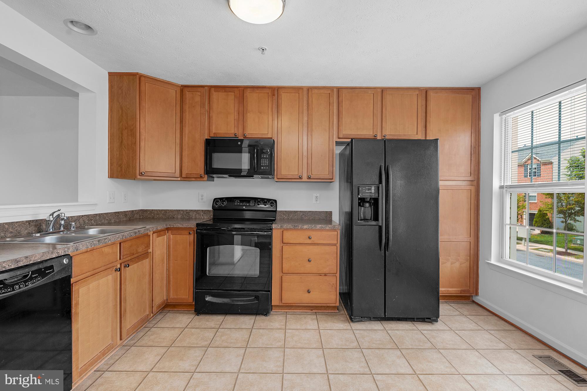 MIRAMAR LANDING - Residential