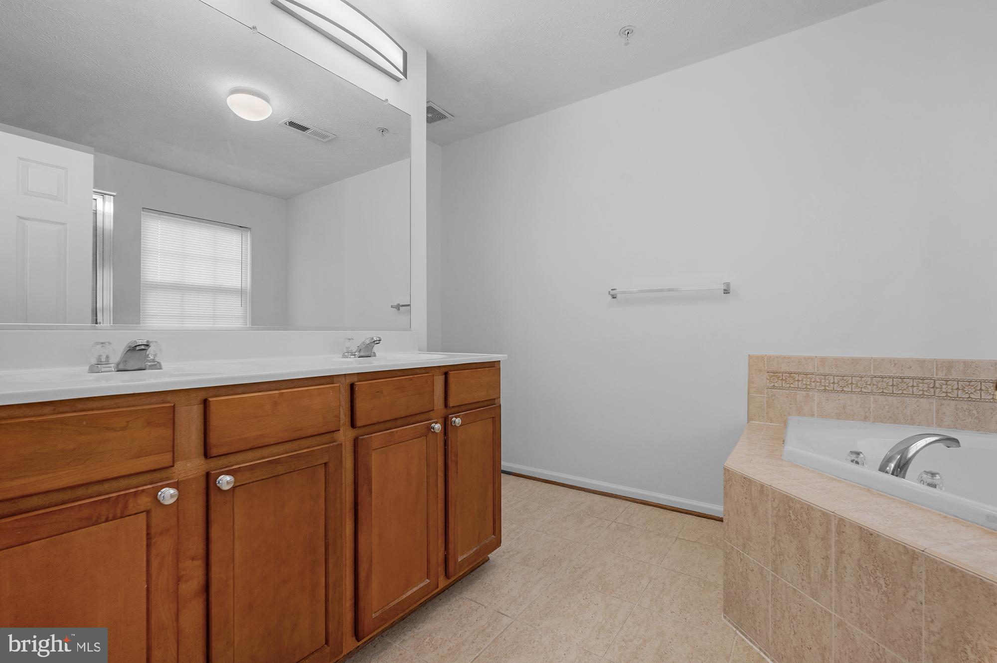 MIRAMAR LANDING - Residential