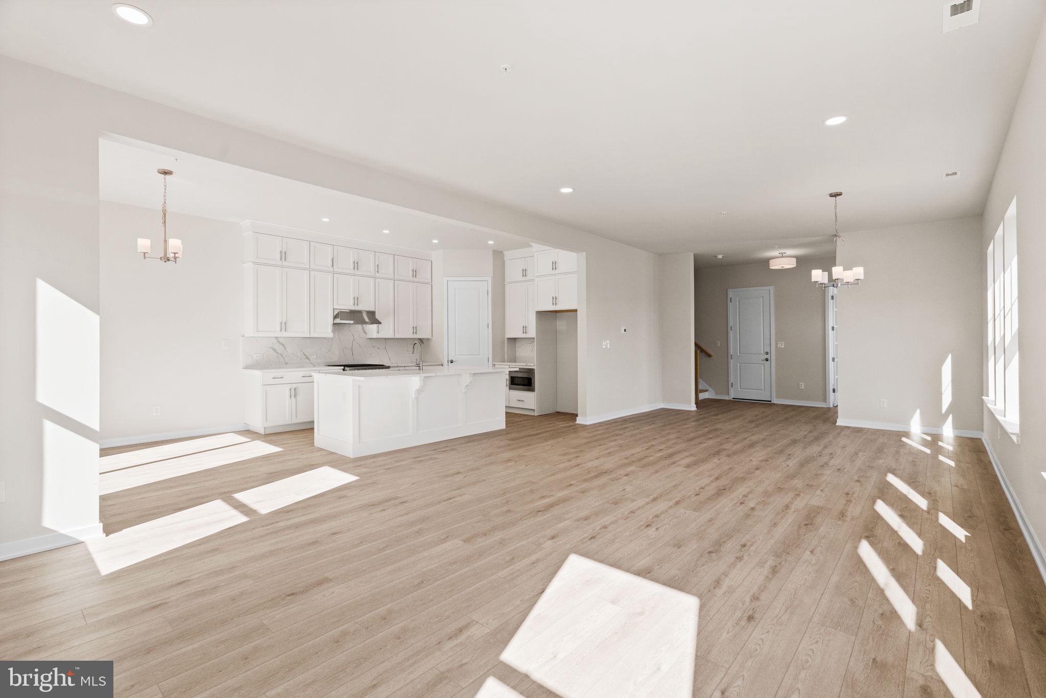 115 RIVER TRAIL CIRCLE