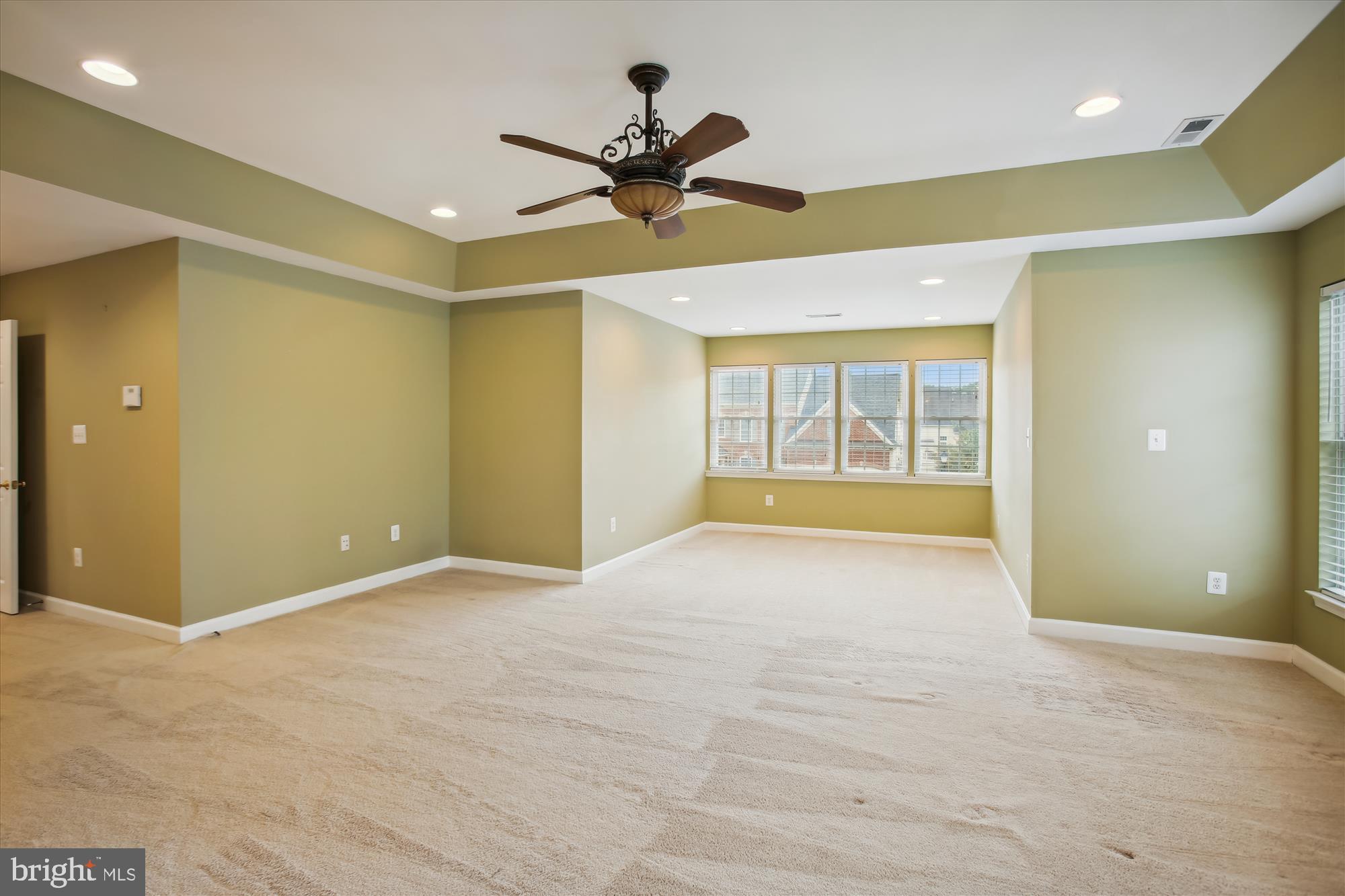 URBANA HIGHLANDS - Residential