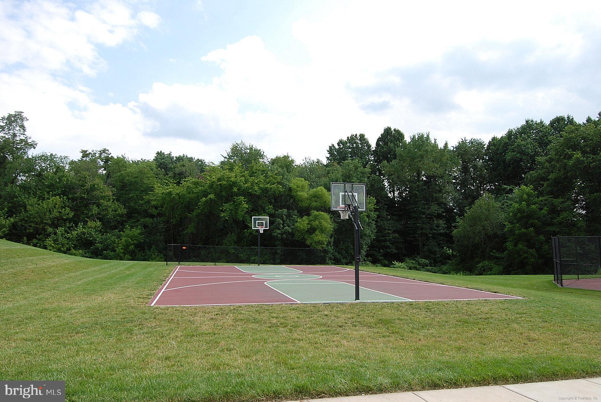 URBANA HIGHLANDS - Residential