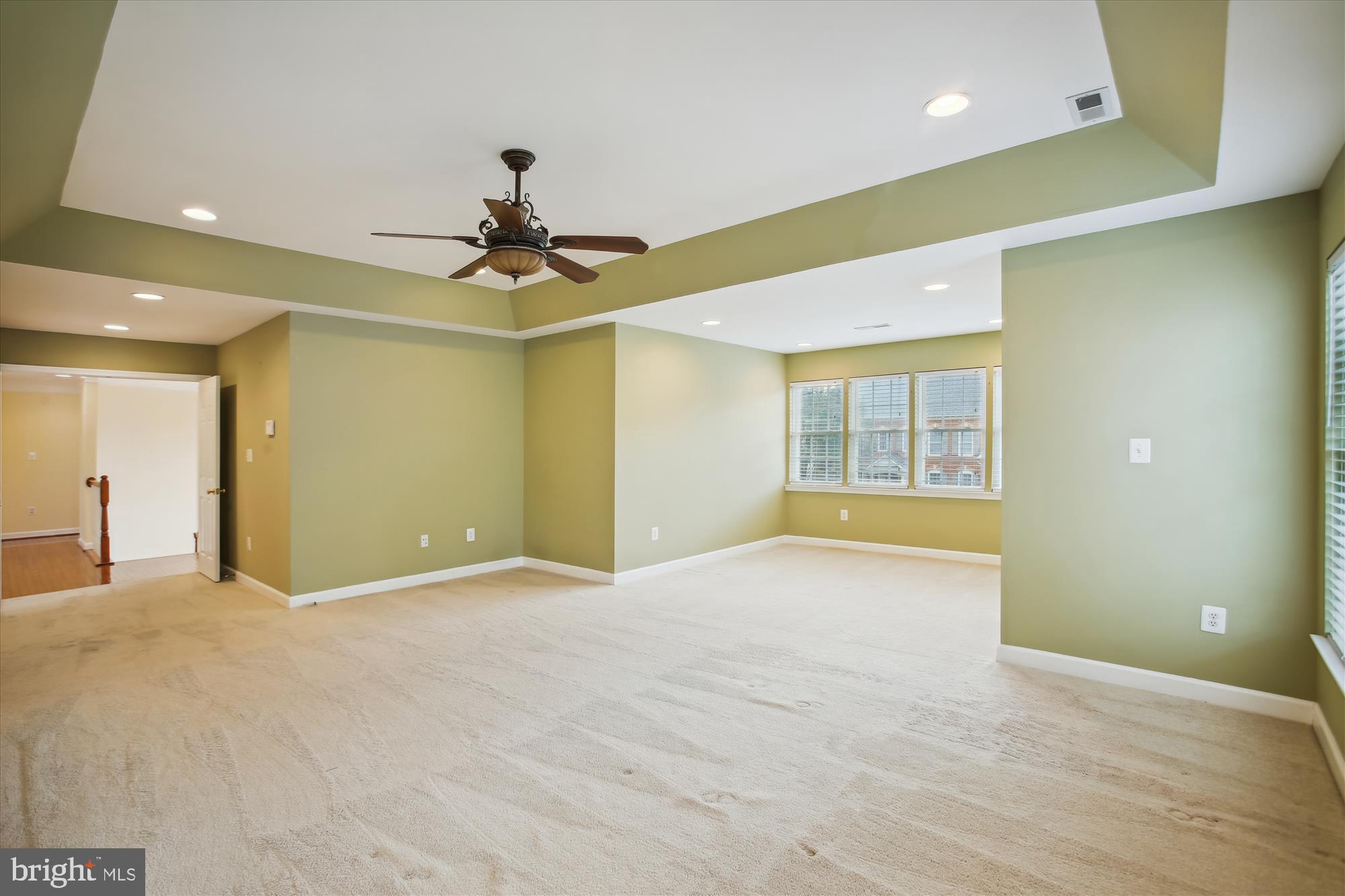 URBANA HIGHLANDS - Residential