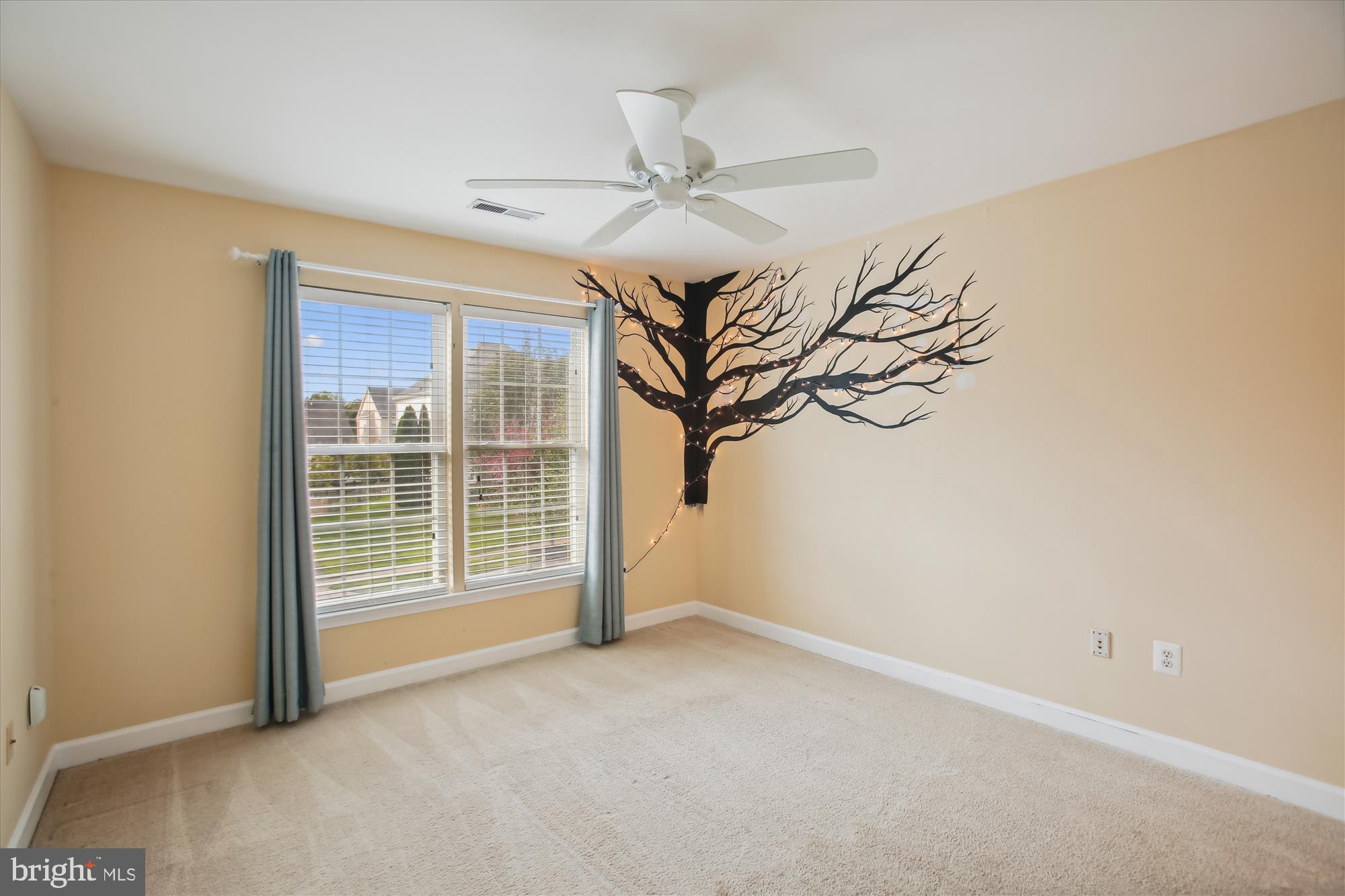 URBANA HIGHLANDS - Residential