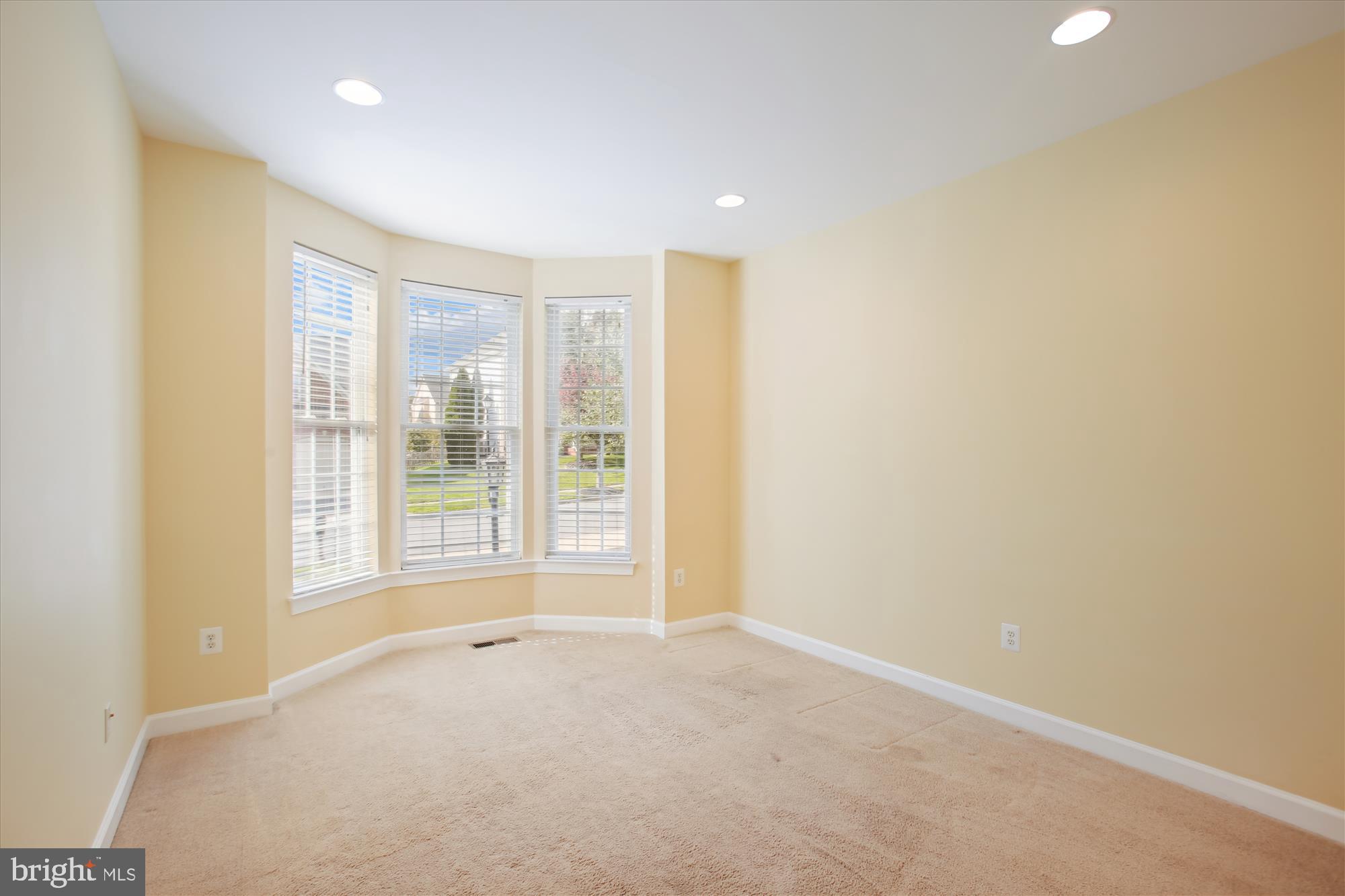 URBANA HIGHLANDS - Residential