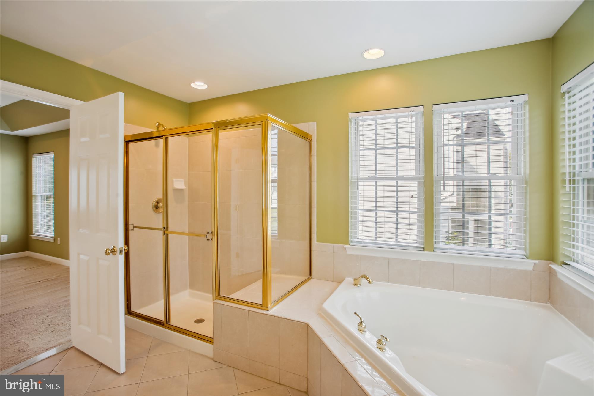 URBANA HIGHLANDS - Residential