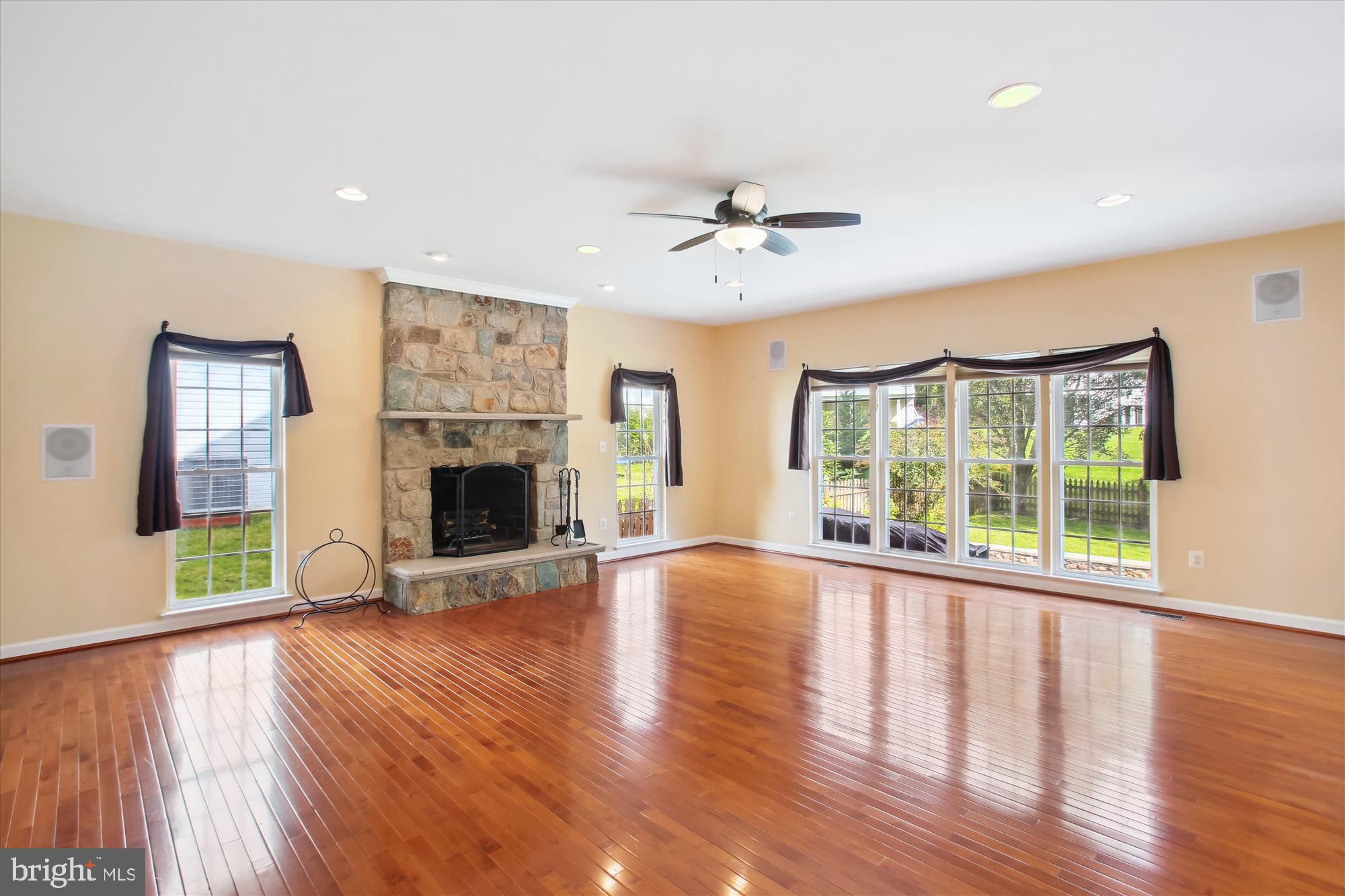 URBANA HIGHLANDS - Residential